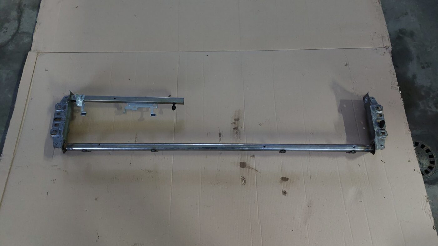 Mērinstrumentu paneļa pastiprinātājs priekš VOLVO V60 2012 2 Mērinstrumentu paneļa pastiprinātājs priekš VOLVO V60 2012