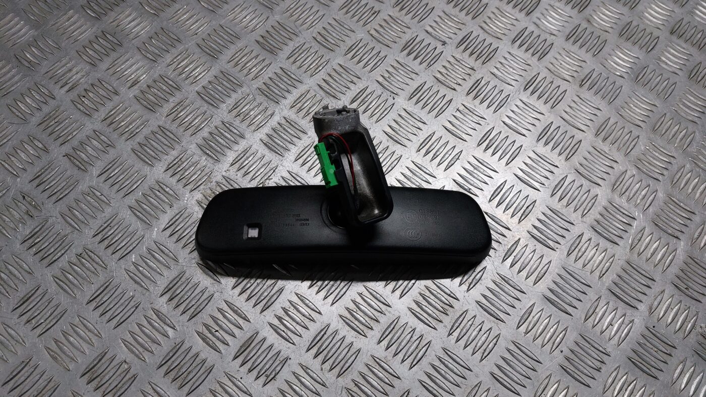 Salona atpakaļskata spogulis priekš VOLVO V60 2012 2 Salona atpakaļskata spogulis priekš VOLVO V60 2012