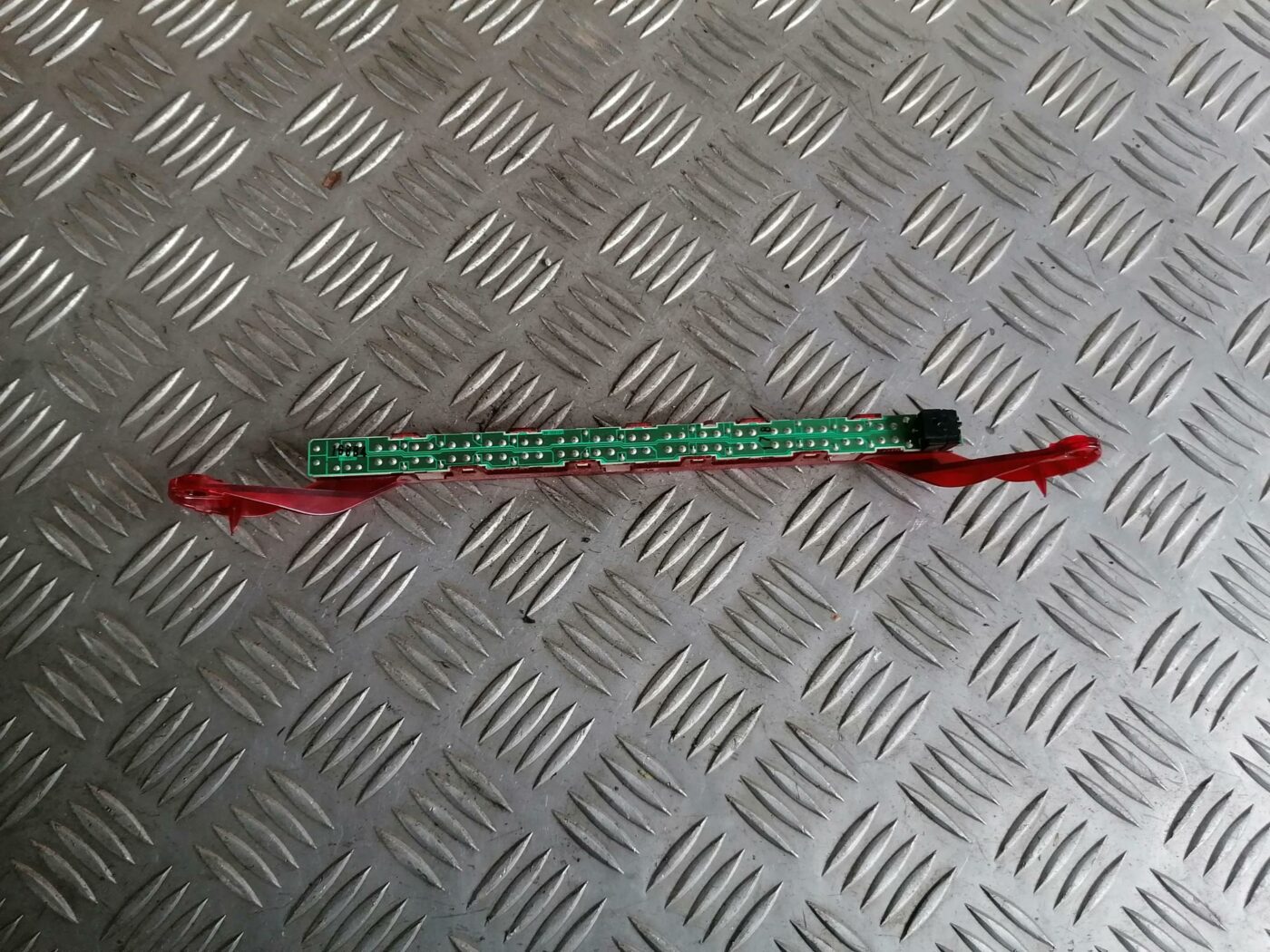 Stop signāls priekš BMW 123 E87 2008 BLACK 2 Stop signāls priekš BMW 123 E87 2008 BLACK