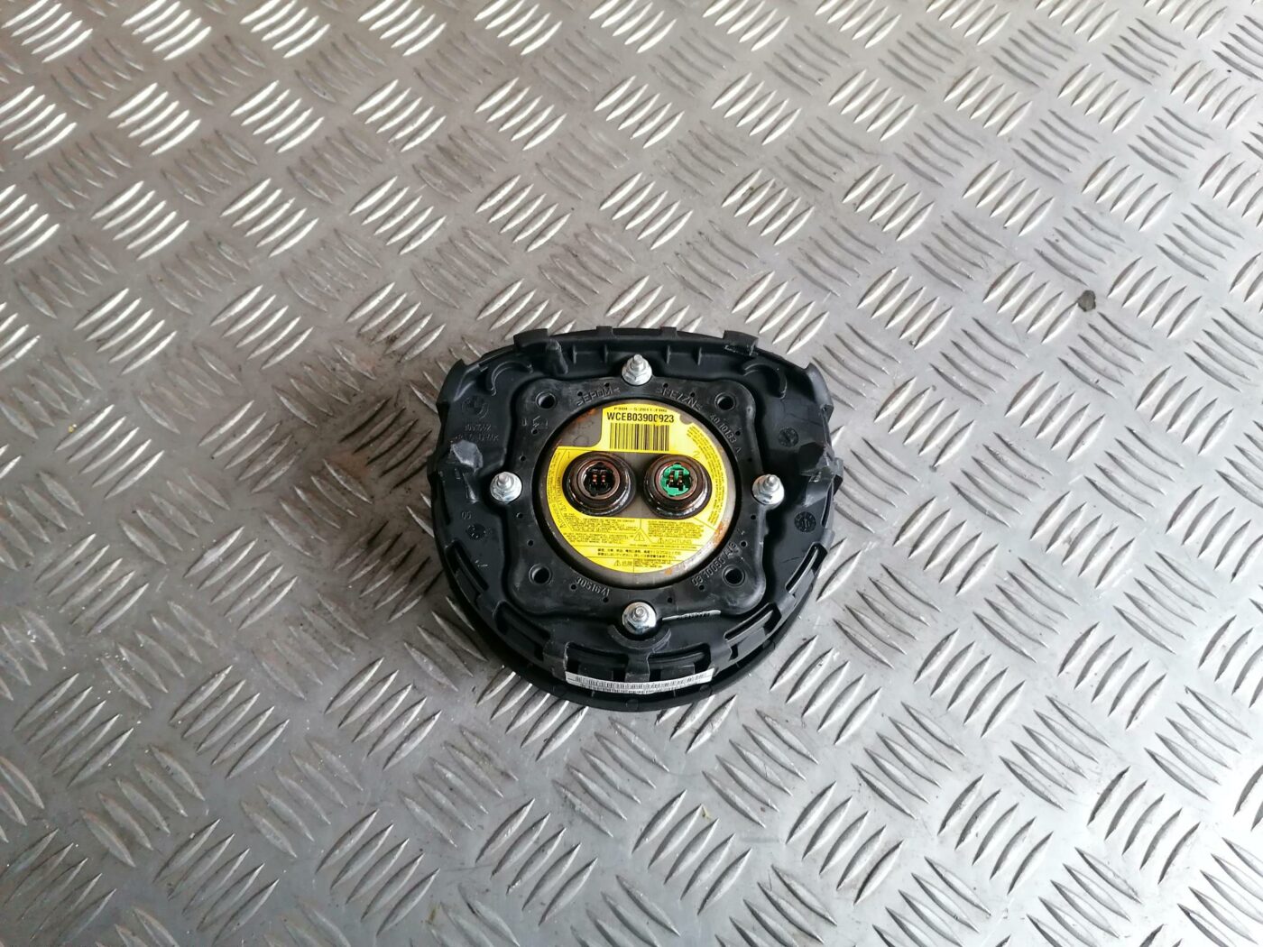 Stūres drošības spilvens priekš BMW 123 E87 2008 BLACK 2 Stūres drošības spilvens priekš BMW 123 E87 2008 BLACK