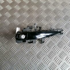 Priekšējāis kreisais durvju rokturis priekš BMW 123 E87 2008 BLACK