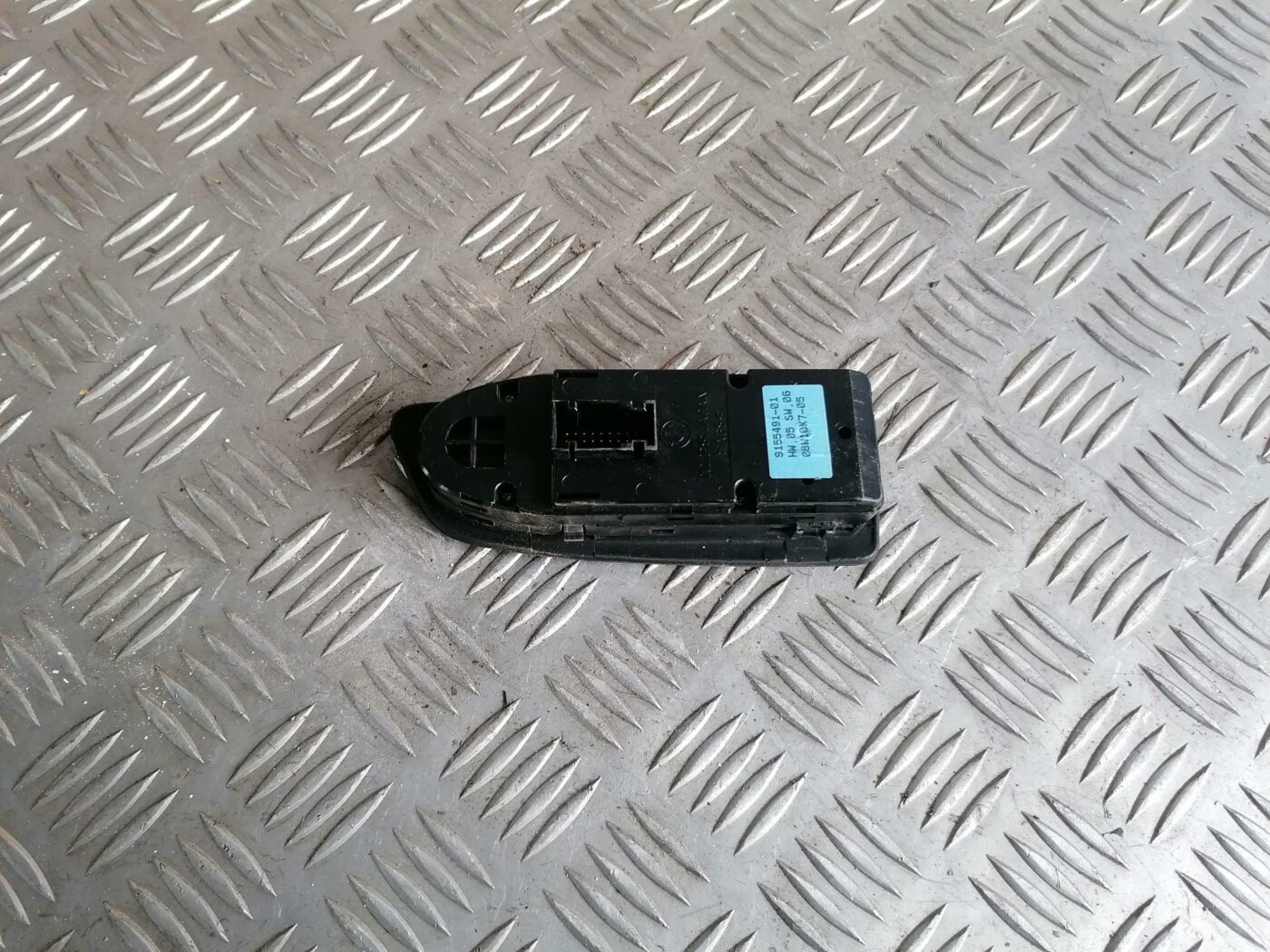 Šofera durvju slēdža pogas priekš BMW 123 E87 2008 BLACK 2 Šofera durvju slēdža pogas priekš BMW 123 E87 2008 BLACK