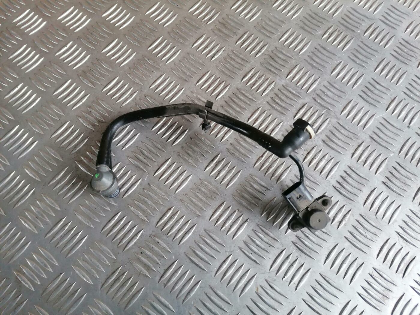 Gaisa spiediena devējs priekš BMW 123 E87 2008 BLACK 1 Gaisa spiediena devējs priekš BMW 123 E87 2008 BLACK