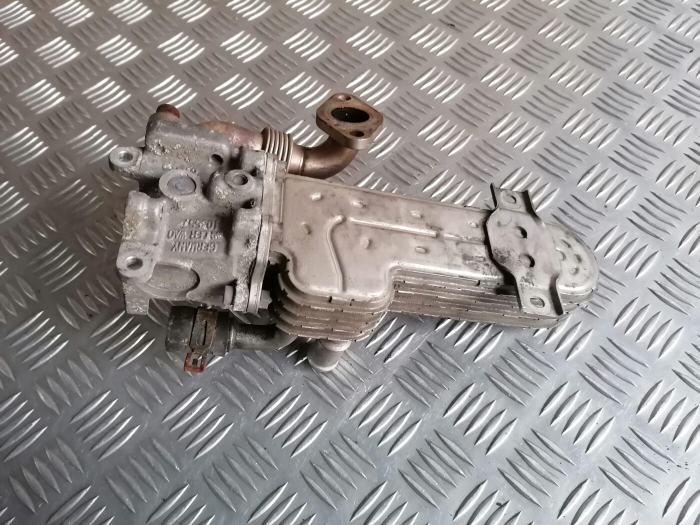 EGR vārsta dzesētājs priekš ŠKODA OCTAVIA 2006 4 EGR vārsta dzesētājs priekš ŠKODA OCTAVIA 2006