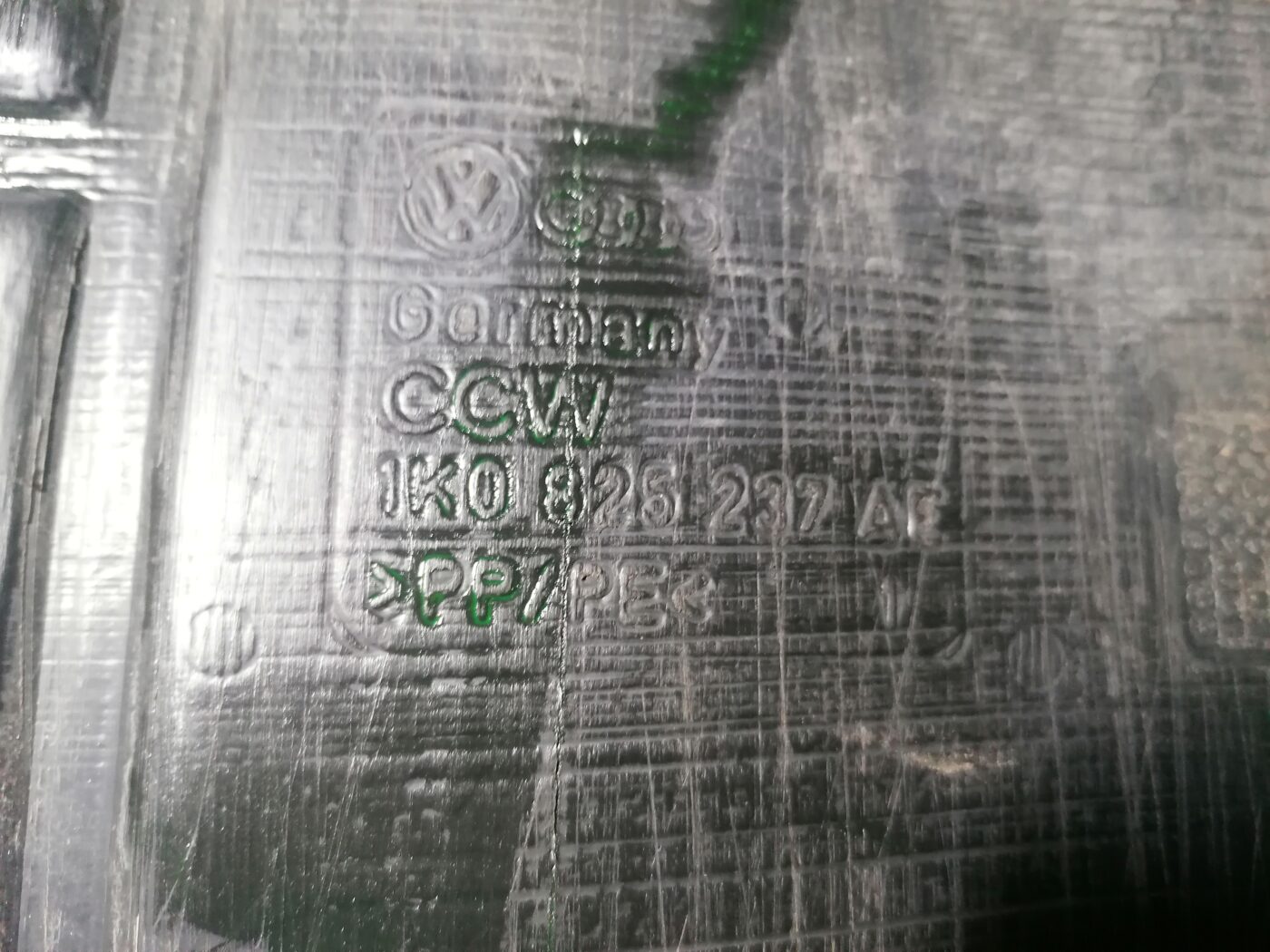 Dzinēja aizsargs priekš ŠKODA OCTAVIA 2006 4 Dzinēja aizsargs priekš ŠKODA OCTAVIA 2006