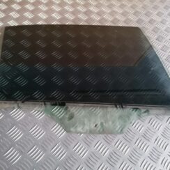 Aizmugurējo labo durvju stikls priekš ŠKODA OCTAVIA 2006