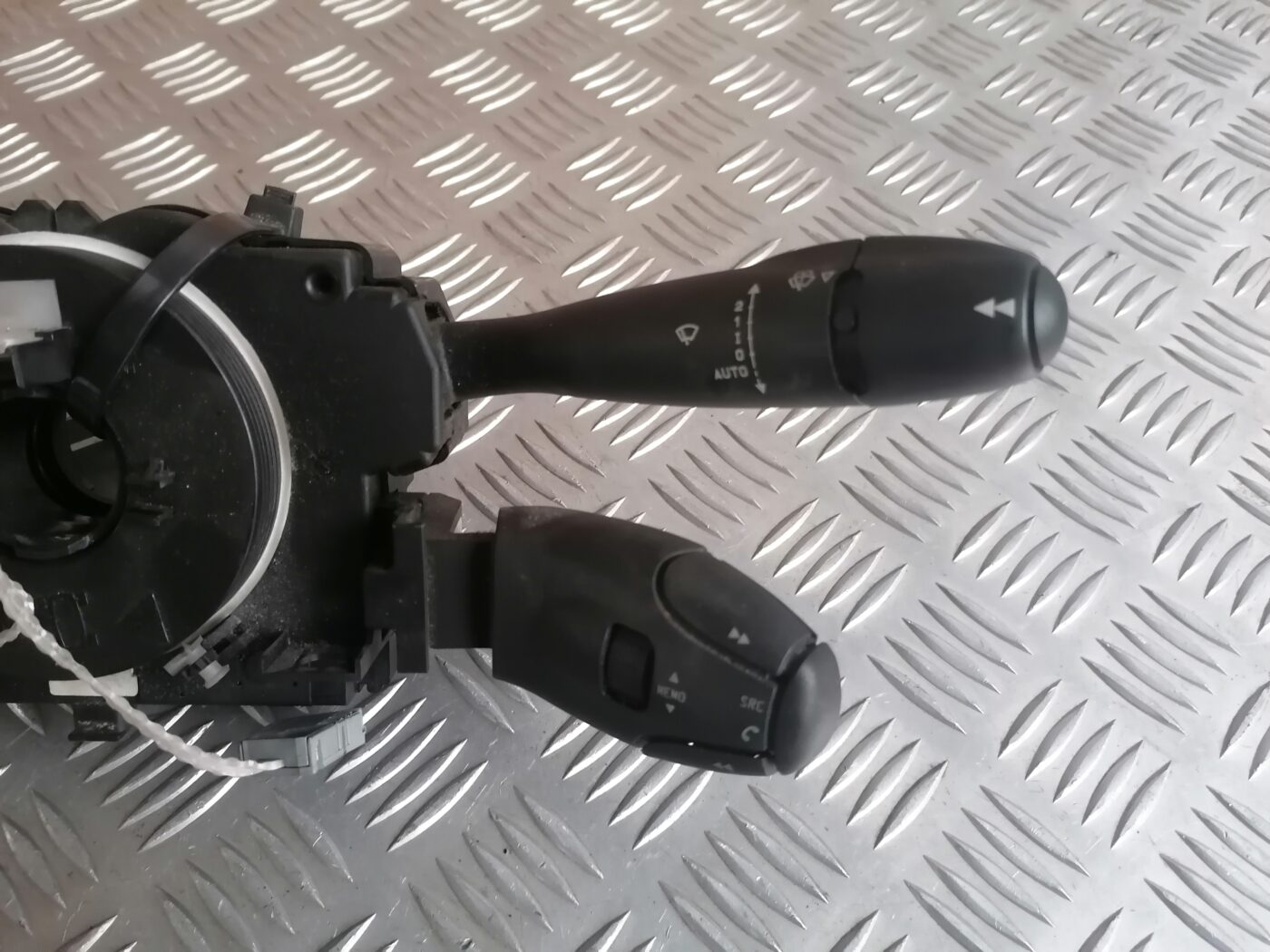 Stūres statnes slēdzis priekš PEUGEOT 607 2010 5 Stūres statnes slēdzis priekš PEUGEOT 607 2010