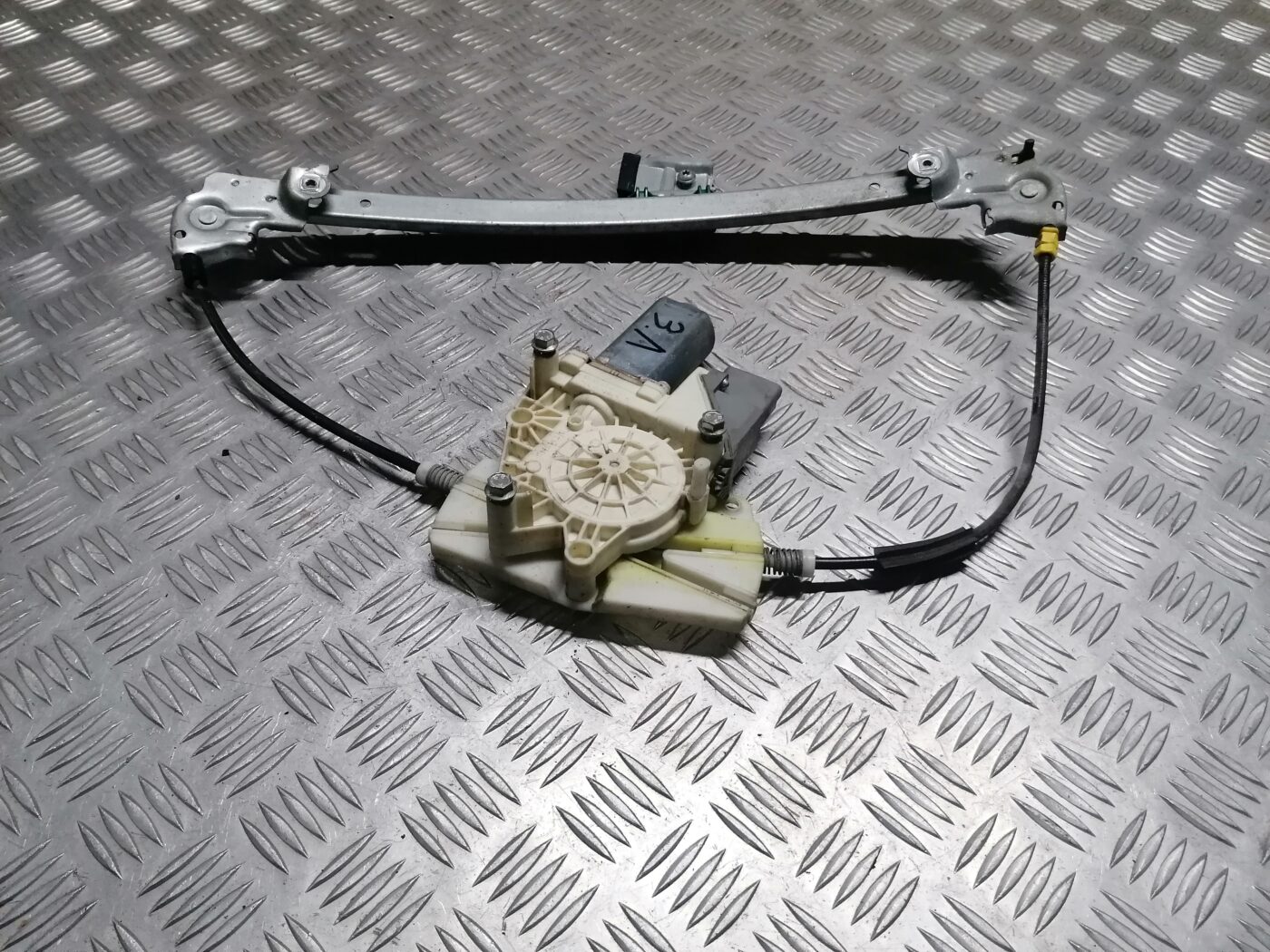 Stikla pacelšanas mehānisms aizmugurējais kreisais priekš PEUGEOT 607 2010 1 Stikla pacelšanas mehānisms aizmugurējais kreisais priekš PEUGEOT 607 2010