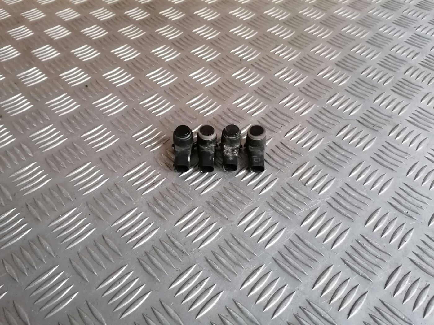 Parkošanās devējs priekš PEUGEOT 607 2010 1 Parkošanās devējs priekš PEUGEOT 607 2010