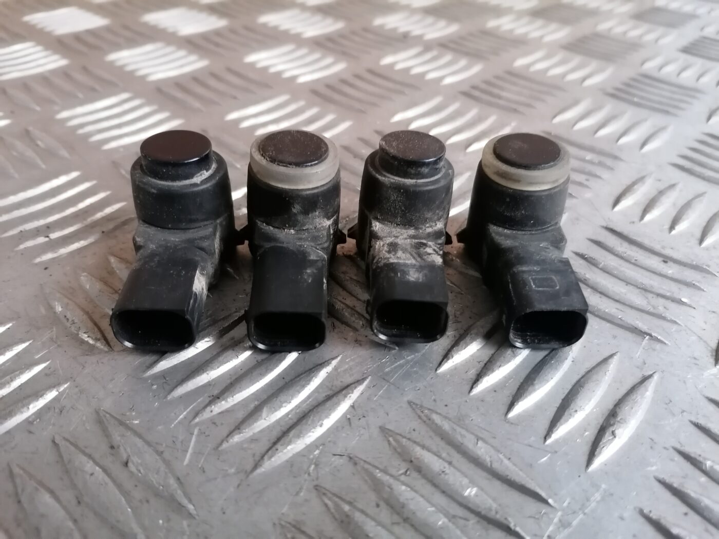 Parkošanās devējs priekš PEUGEOT 607 2010 2 Parkošanās devējs priekš PEUGEOT 607 2010