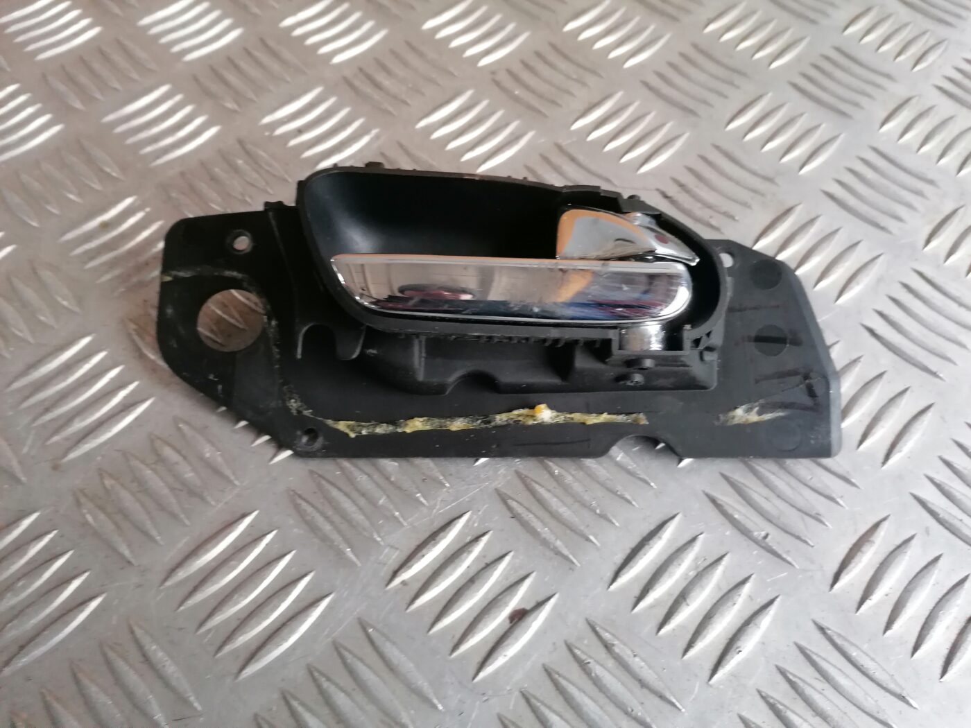 Salona durvju rokturis, aizmugures labais priekš PEUGEOT 607 2010 2 Salona durvju rokturis, aizmugures labais priekš PEUGEOT 607 2010