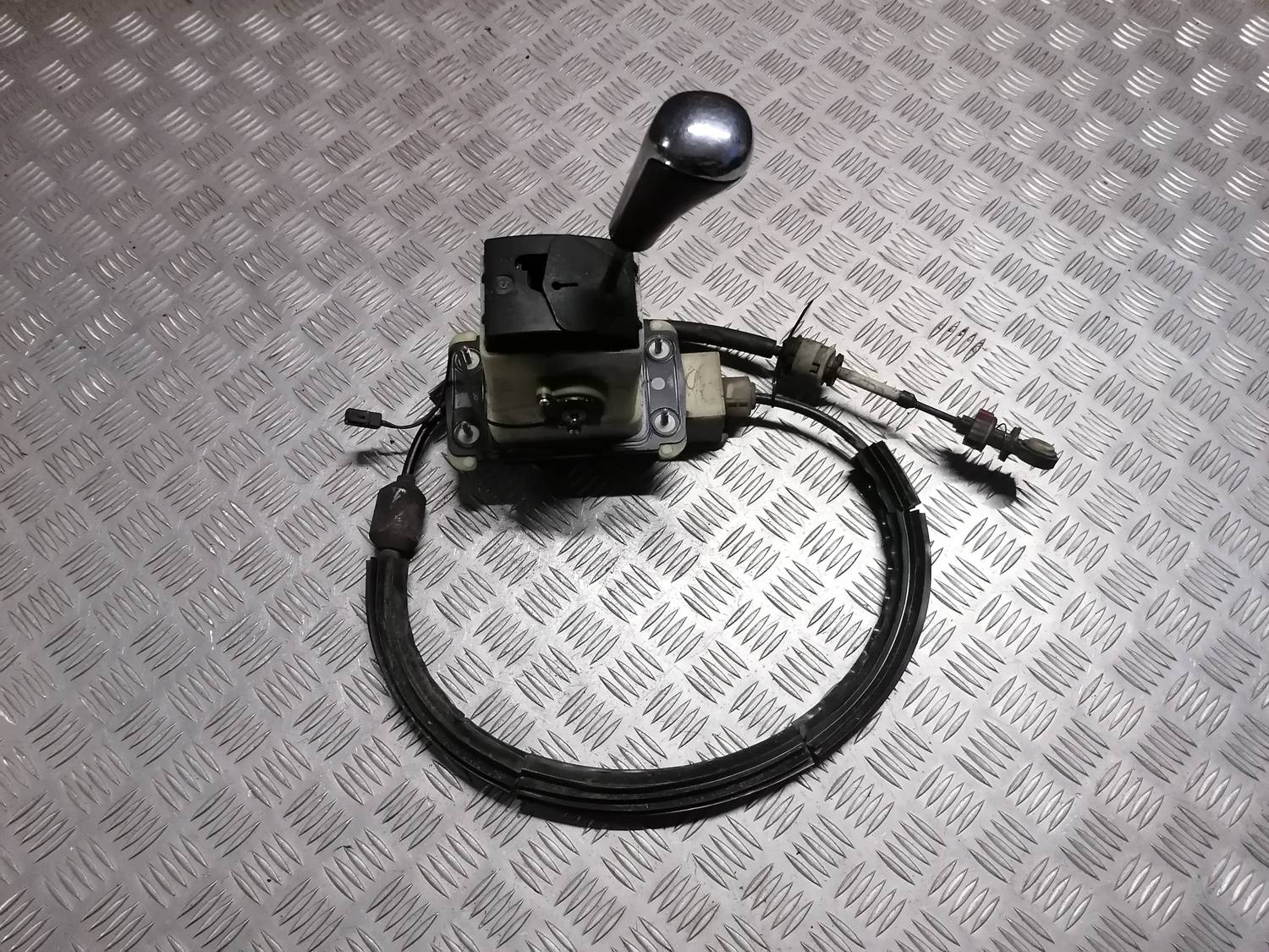 Ātrumu pārslēgšanas slēdzis priekš PEUGEOT 607 2010 1 Ātrumu pārslēgšanas slēdzis priekš PEUGEOT 607 2010