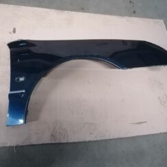 Priekšējais labais spārns priekš PEUGEOT 607 2010