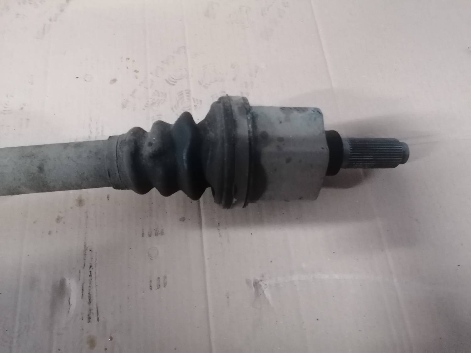 Pusass priekšēja labā priekš PEUGEOT 607 2010 3 Pusass priekšēja labā priekš PEUGEOT 607 2010