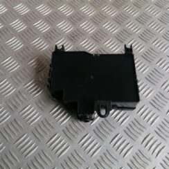 Drošinātāju relejas kaste priekš VW PHAETON 2003