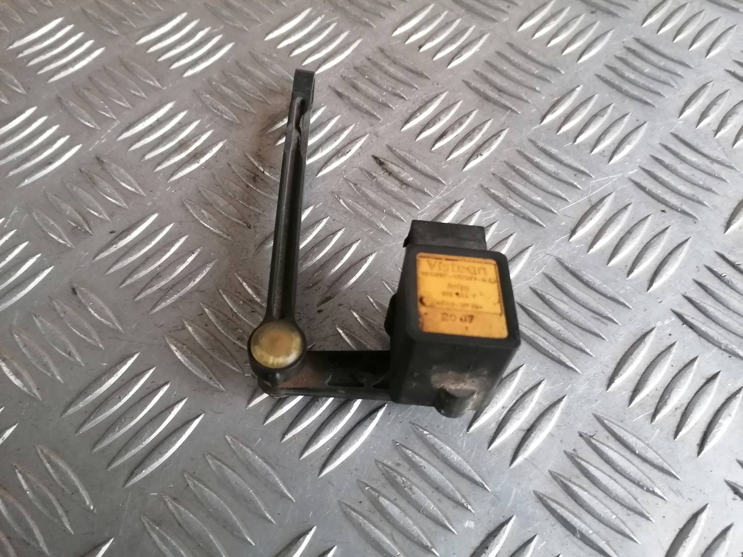 Lukturu diapazona korekcijas sensors, priekšā priekš VW PHAETON 2003 2 Lukturu diapazona korekcijas sensors, priekšā priekš VW PHAETON 2003