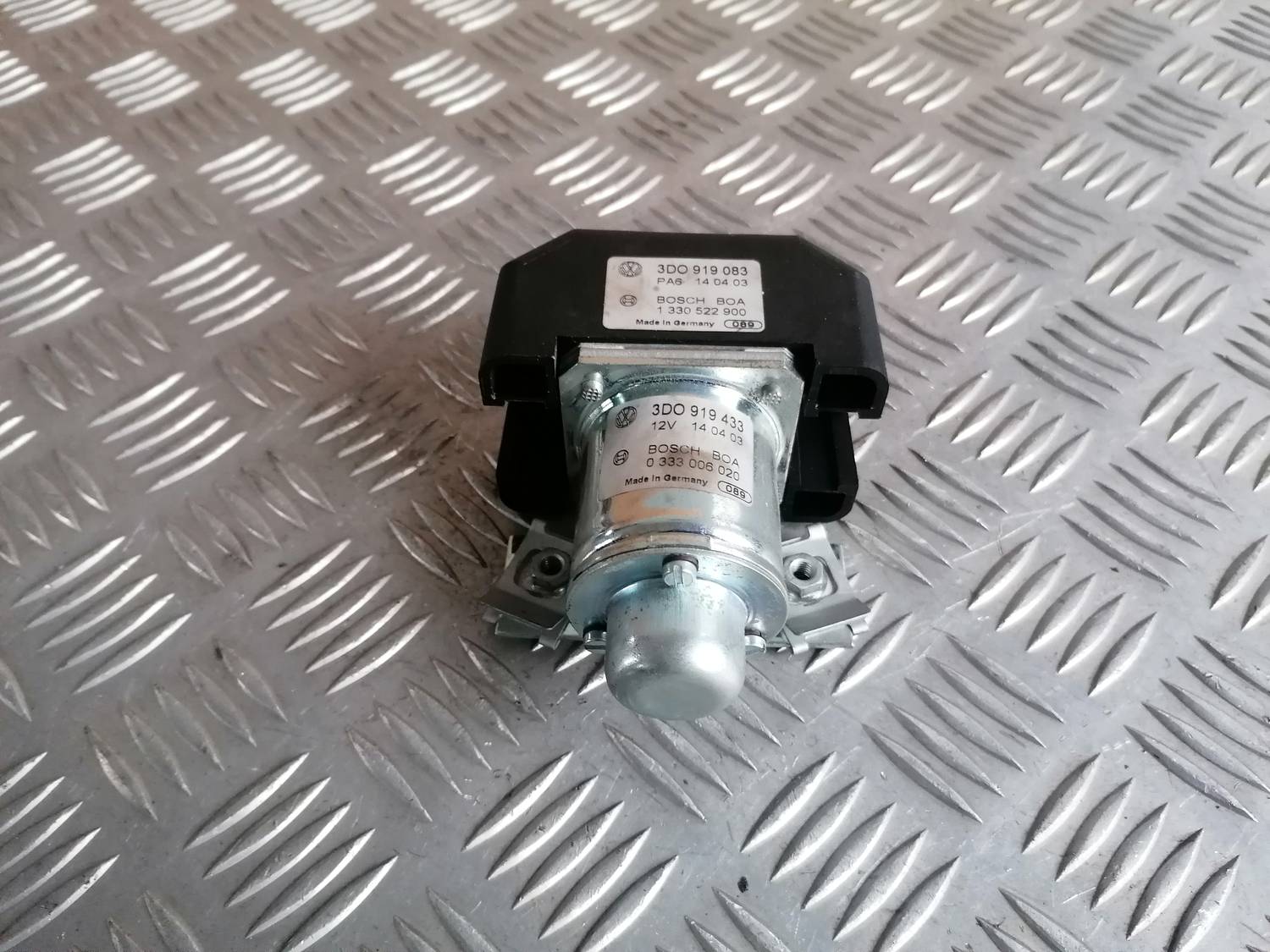 Negatīvais elektrovads priekš VW PHAETON 2003 3 Negatīvais elektrovads priekš VW PHAETON 2003