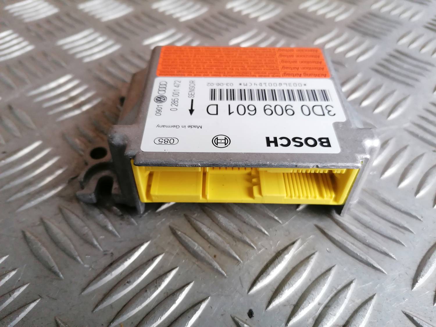 Drošības spilvena vadības bloks priekš VW PHAETON 2003 4 Drošības spilvena vadības bloks priekš VW PHAETON 2003