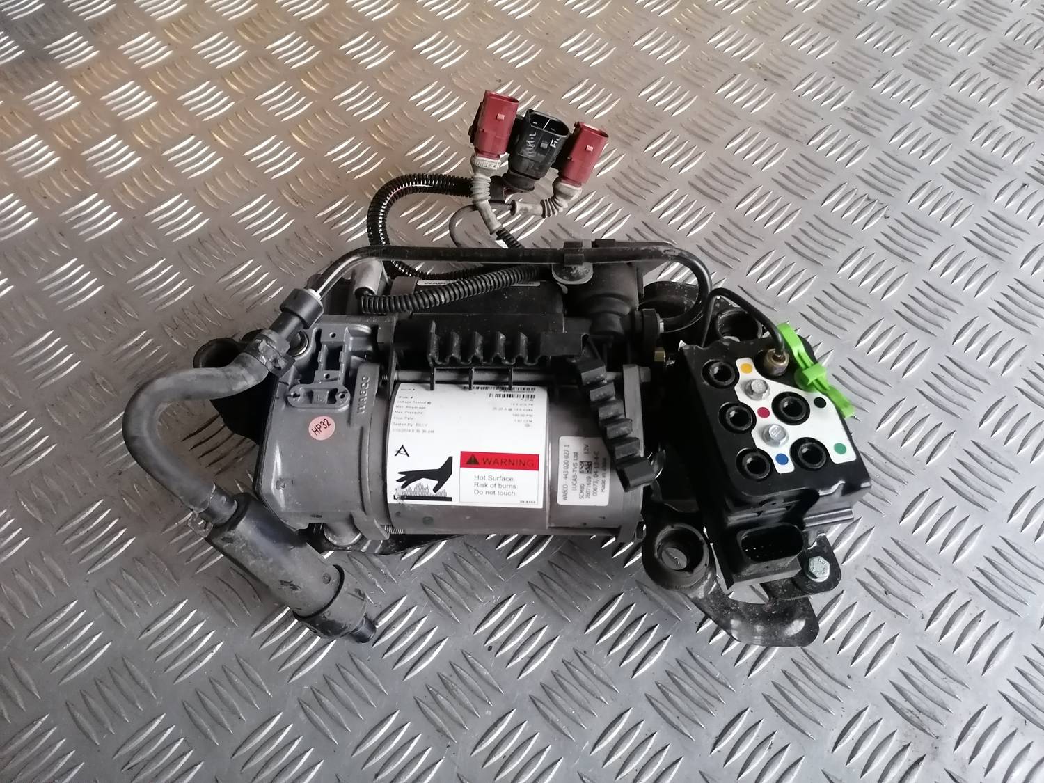 Gaisa kondicioniera kompresors priekš VW PHAETON 2003 2 Gaisa kondicioniera kompresors priekš VW PHAETON 2003