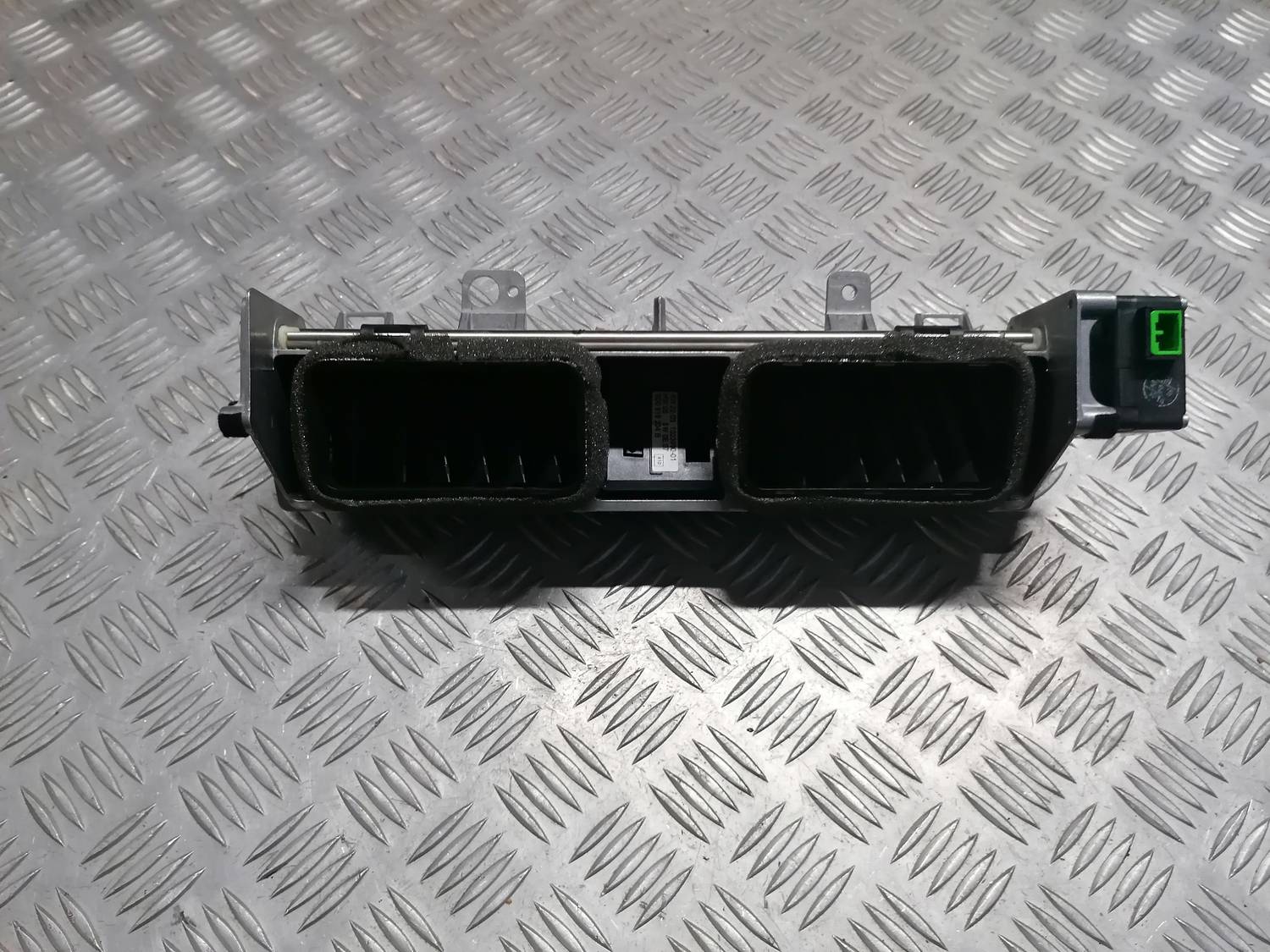 Mašīnas pulkstenis priekš VW PHAETON 2003 5 Mašīnas pulkstenis priekš VW PHAETON 2003