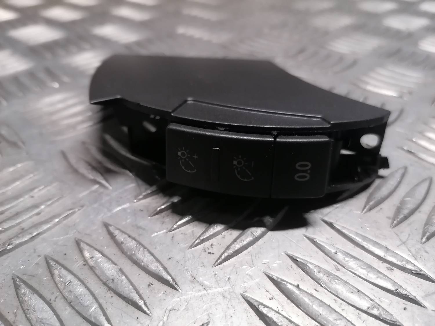 Gaismas spilgtuma regulēšanas poga priekš VW PHAETON 2003 3 Gaismas spilgtuma regulēšanas poga priekš VW PHAETON 2003