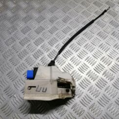 Priekšējo labo durvju slēdzene priekš VW PHAETON 2003