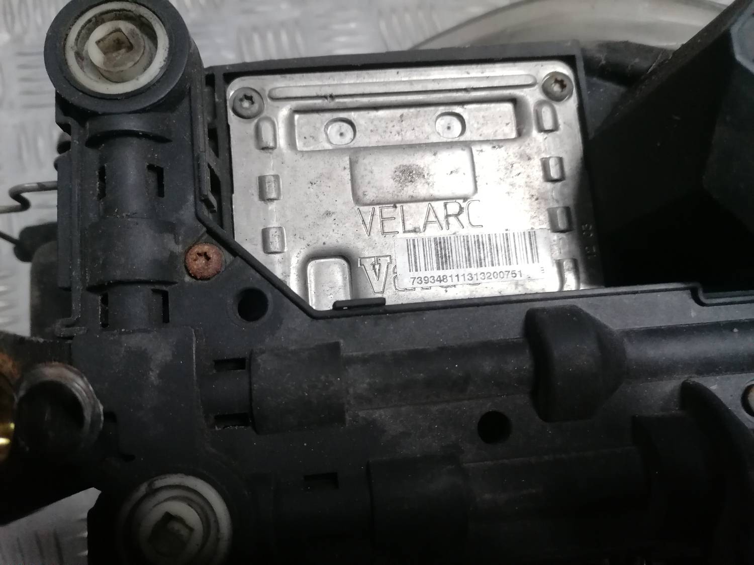 Priekšējais labais lukturis priekš VW PHAETON 2003 6 Priekšējais labais lukturis priekš VW PHAETON 2003