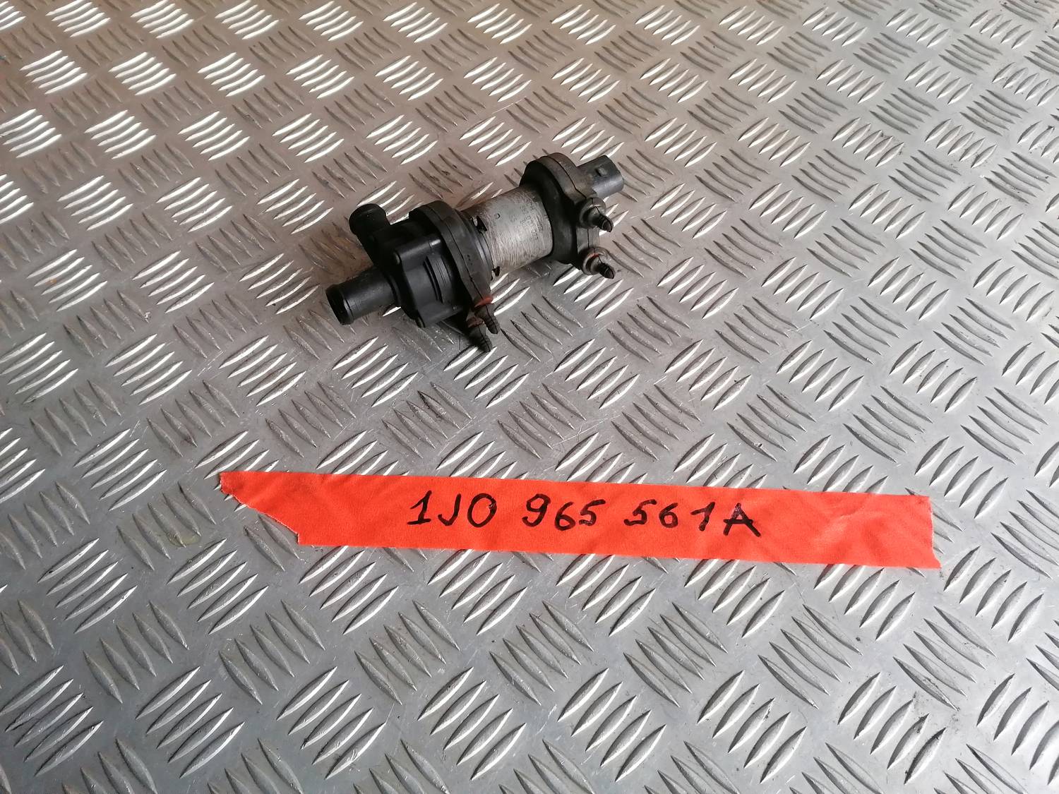 Ūdens sūknis priekš VW PHAETON 2003 6 Ūdens sūknis priekš VW PHAETON 2003