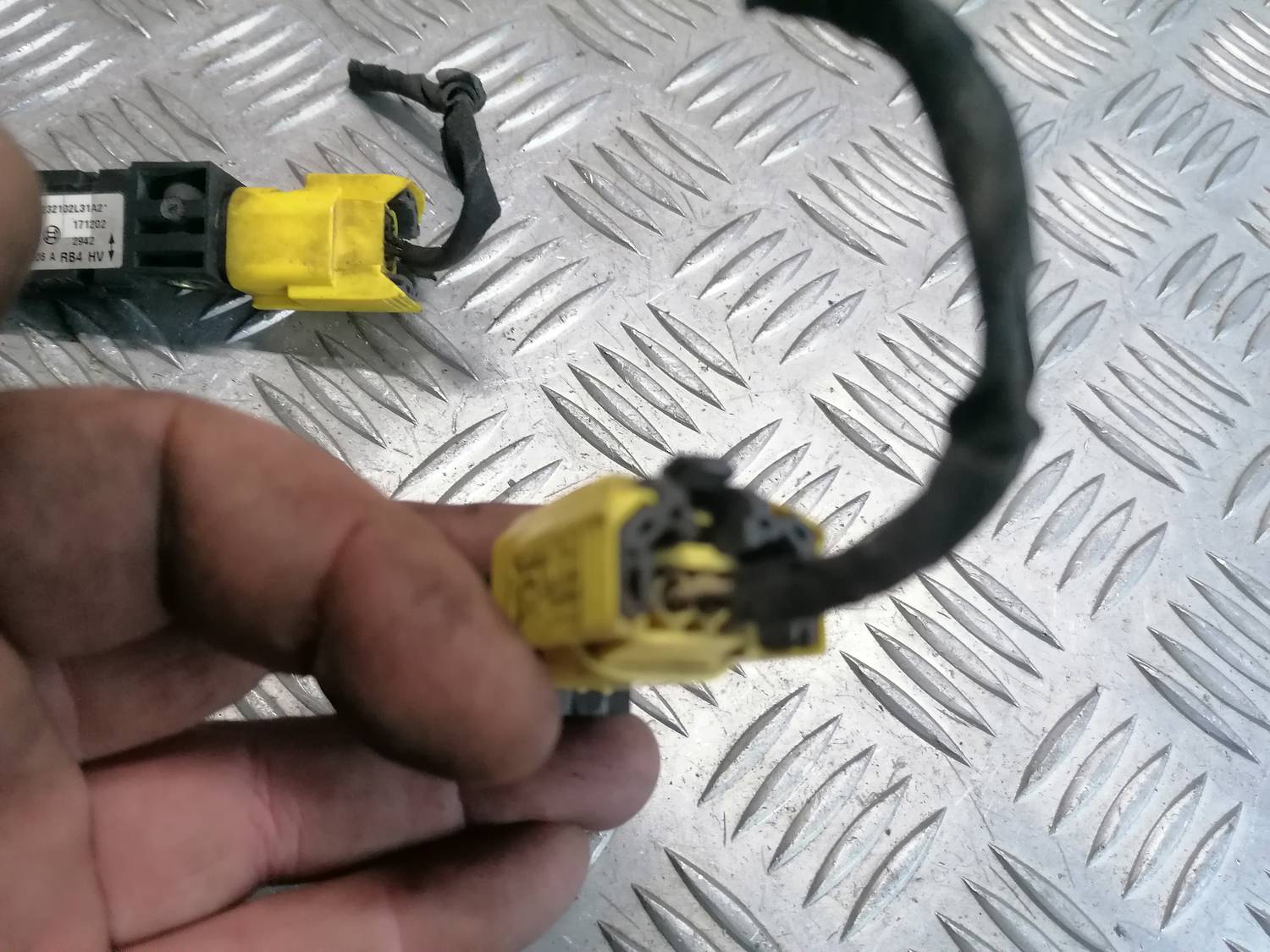 Drošības spilvena trieciensensors priekš VW PHAETON 2003 3 Drošības spilvena trieciensensors priekš VW PHAETON 2003