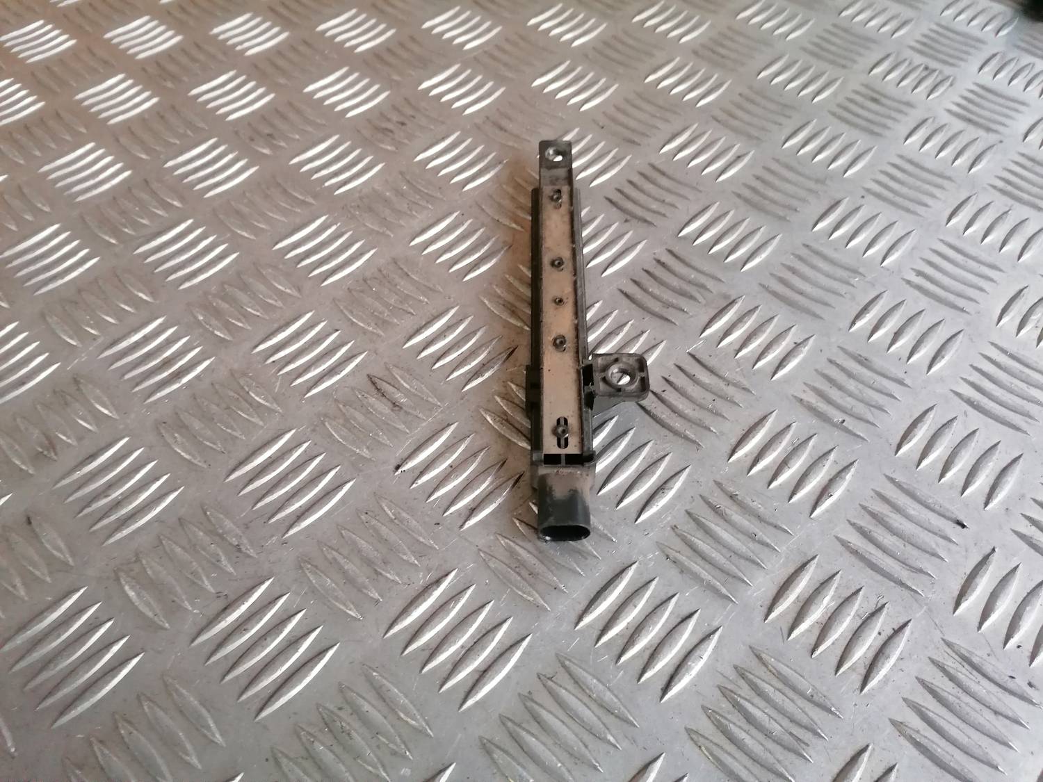 Riepas gaisa spiediena sensors priekš VW PHAETON 2003 2 Riepas gaisa spiediena sensors priekš VW PHAETON 2003