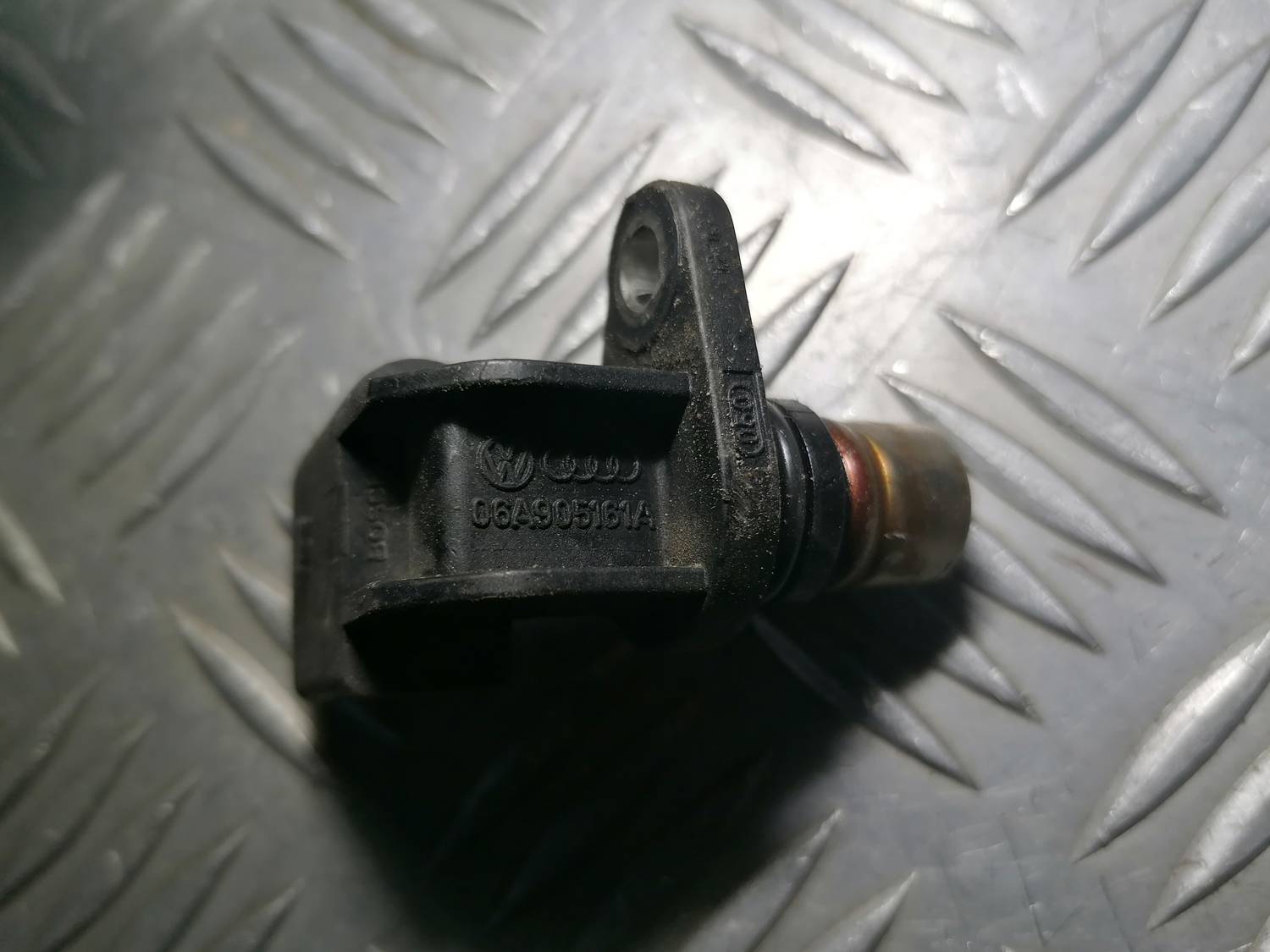 Sadales vārpstas devējs priekš VW PHAETON 2003 4 Sadales vārpstas devējs priekš VW PHAETON 2003