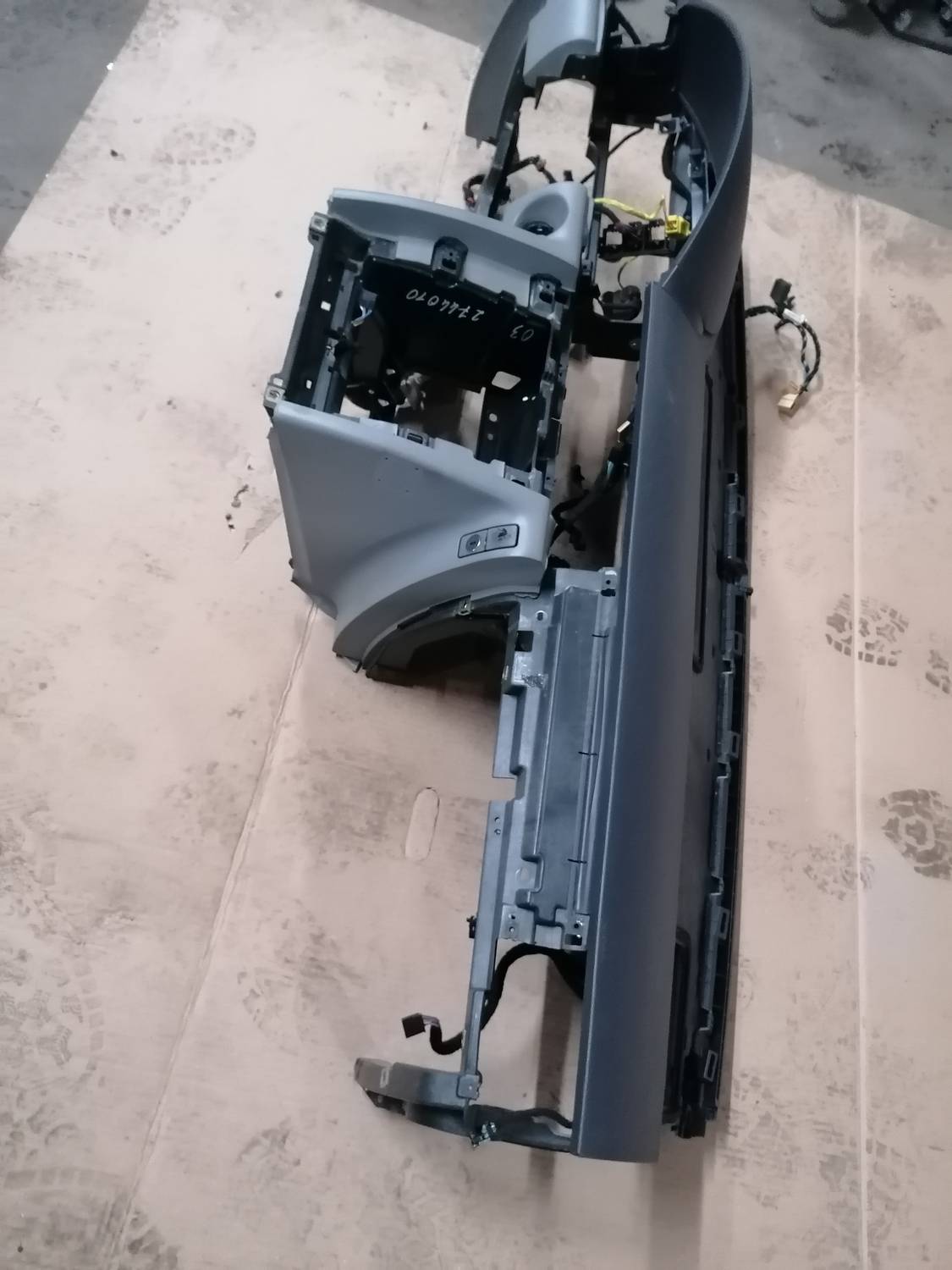 Mērinstrumentu panelis priekš VW PHAETON 2003 4 Mērinstrumentu panelis priekš VW PHAETON 2003