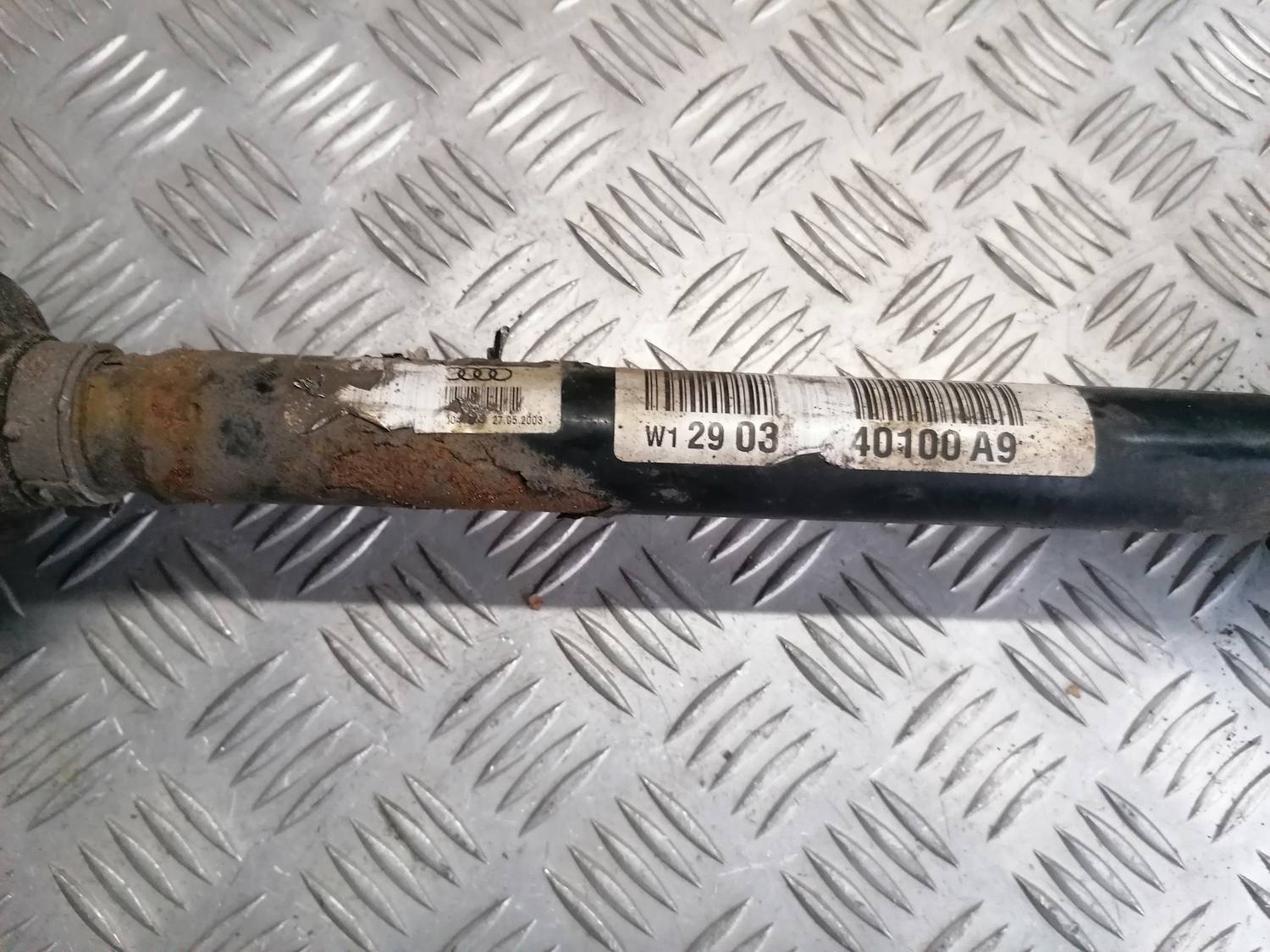 Pusass priekšējā kreisā priekš VW PHAETON 2003 4 Pusass priekšējā kreisā priekš VW PHAETON 2003