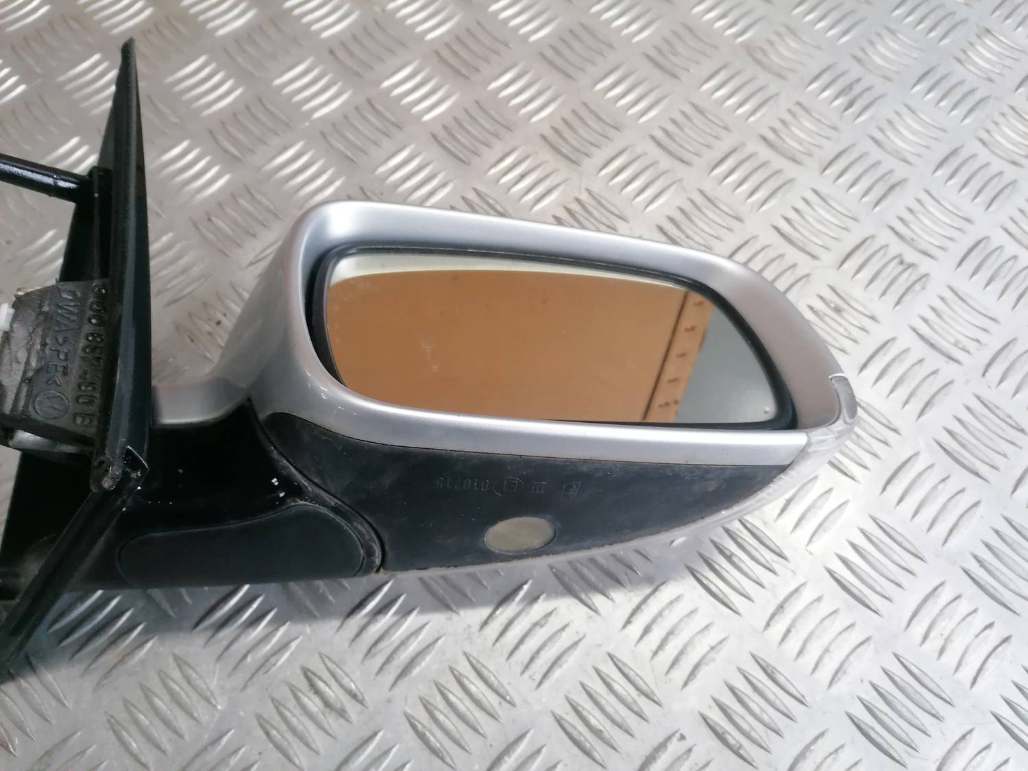 Ārējais spogulis, pa labi priekš VW PHAETON 2003 2 Ārējais spogulis, pa labi priekš VW PHAETON 2003