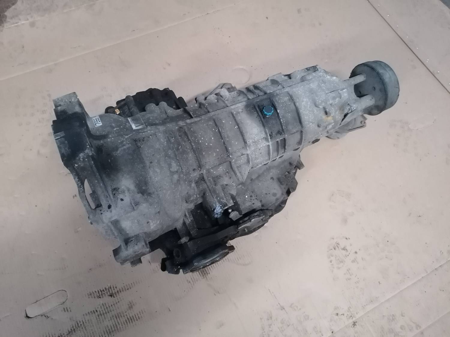 Automātiskā pārnesumkārba priekš VW PHAETON 2003 1 Automātiskā pārnesumkārba priekš VW PHAETON 2003