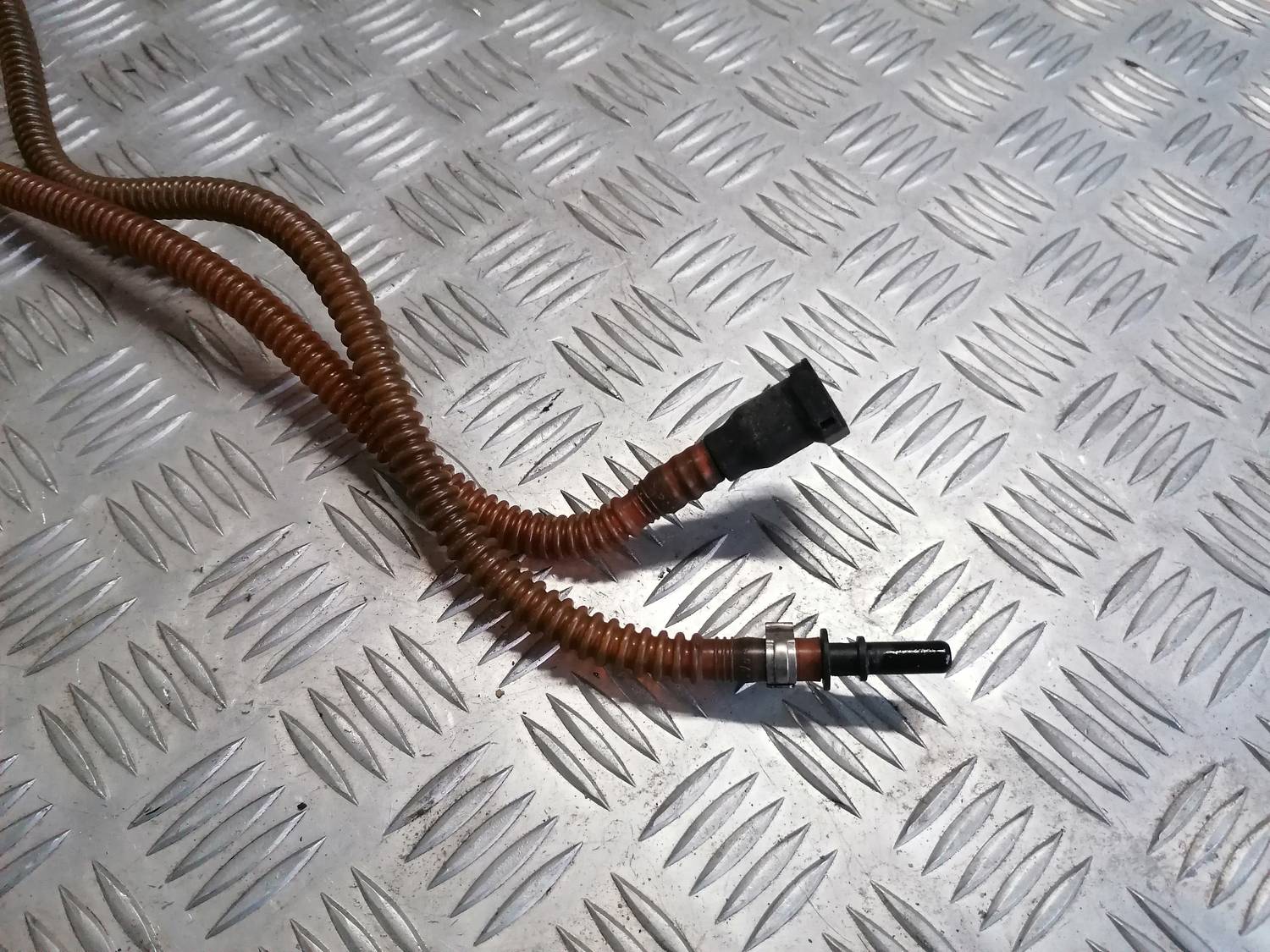 Papildus degvielas sūknis priekš VW PHAETON 2003 6 Papildus degvielas sūknis priekš VW PHAETON 2003