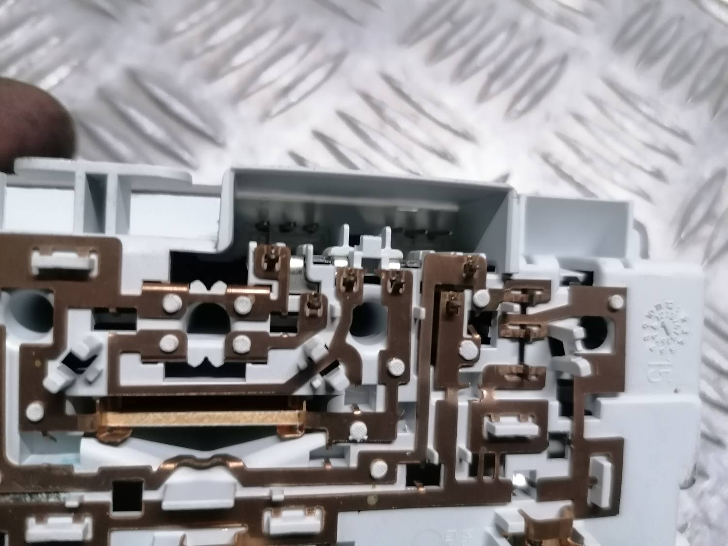 Aizmugurējo sēdvietu apgaismojums priekš OPEL INSIGNIA SPORTS TOURER 2013 5 Aizmugurējo sēdvietu apgaismojums priekš OPEL INSIGNIA SPORTS TOURER 2013