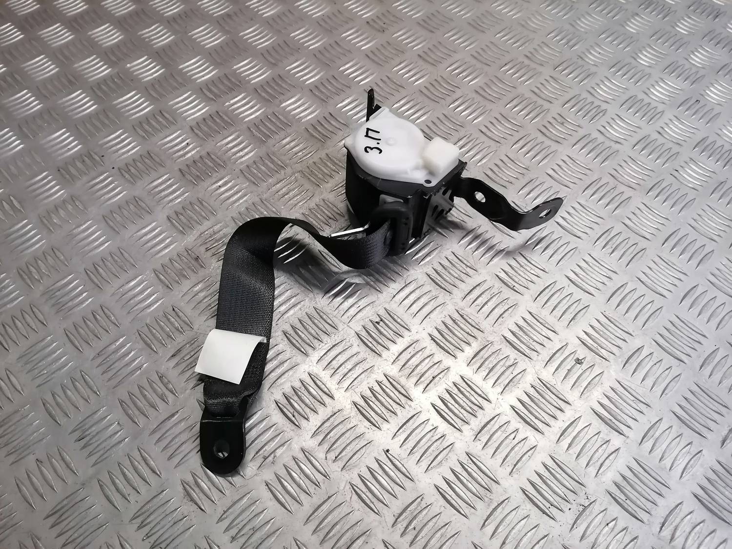 Aizmugurējā labā drošības josta priekš OPEL INSIGNIA SPORTS TOURER 2013 2 Aizmugurējā labā drošības josta priekš OPEL INSIGNIA SPORTS TOURER 2013