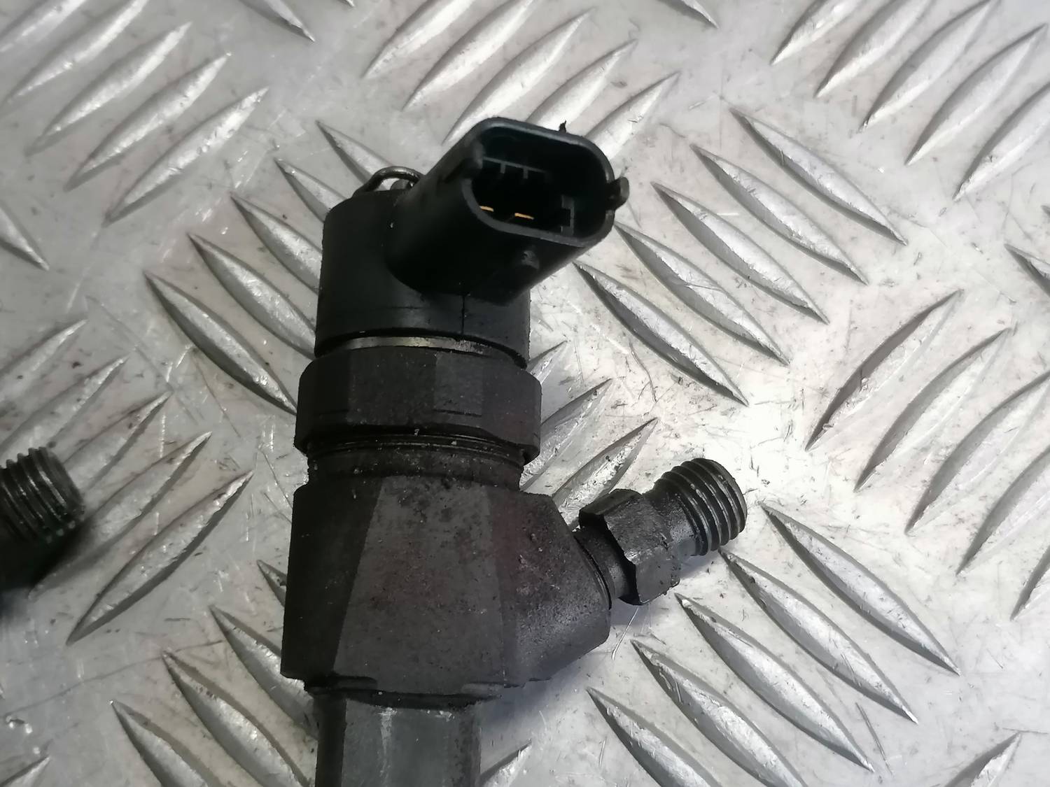 Degvielas smidzinātājs priekš OPEL INSIGNIA SPORTS TOURER 2013 3 Degvielas smidzinātājs priekš OPEL INSIGNIA SPORTS TOURER 2013