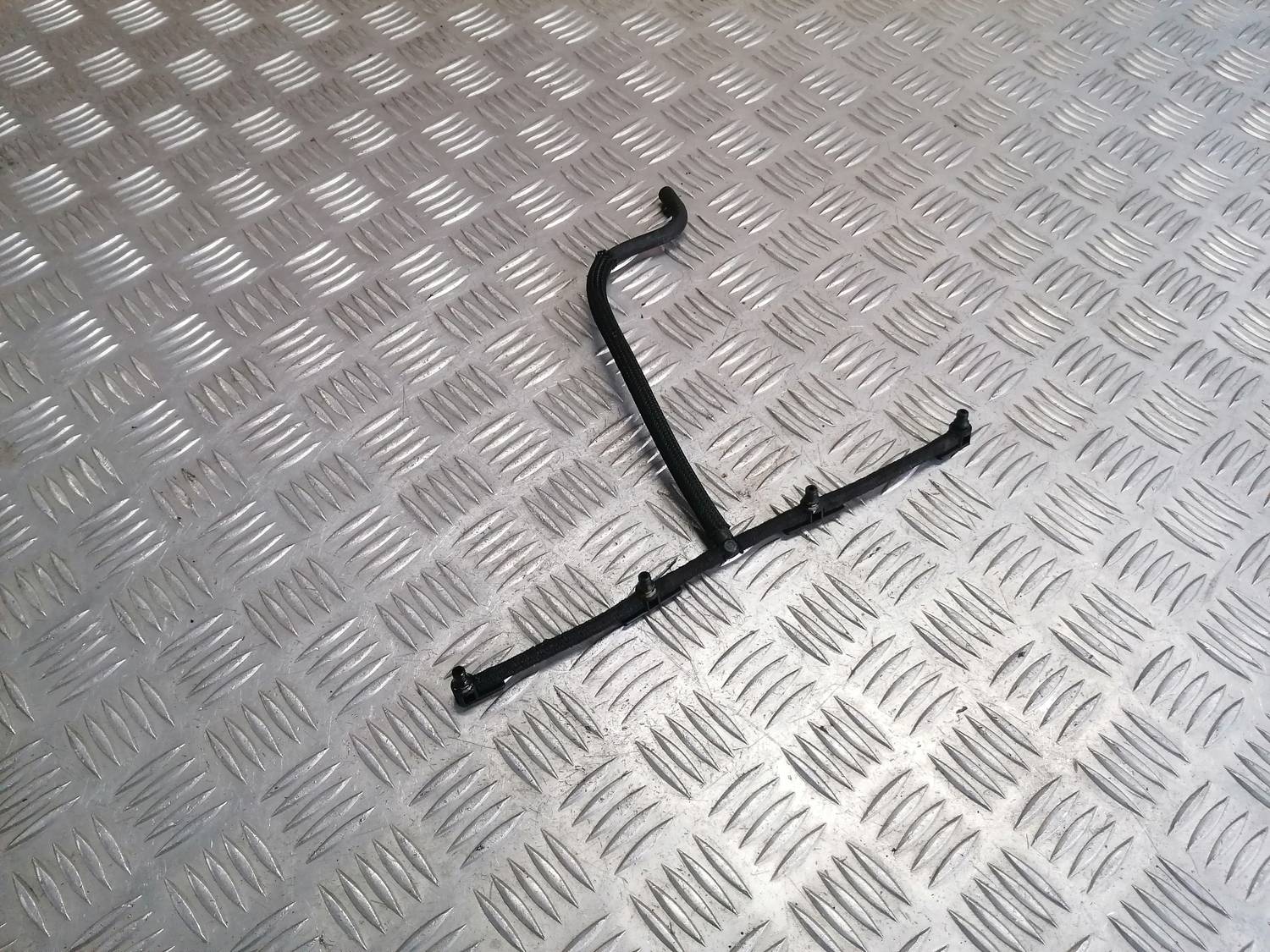 Degvielas atgriešanas caurule priekš OPEL INSIGNIA SPORTS TOURER 2013 3 Degvielas atgriešanas caurule priekš OPEL INSIGNIA SPORTS TOURER 2013