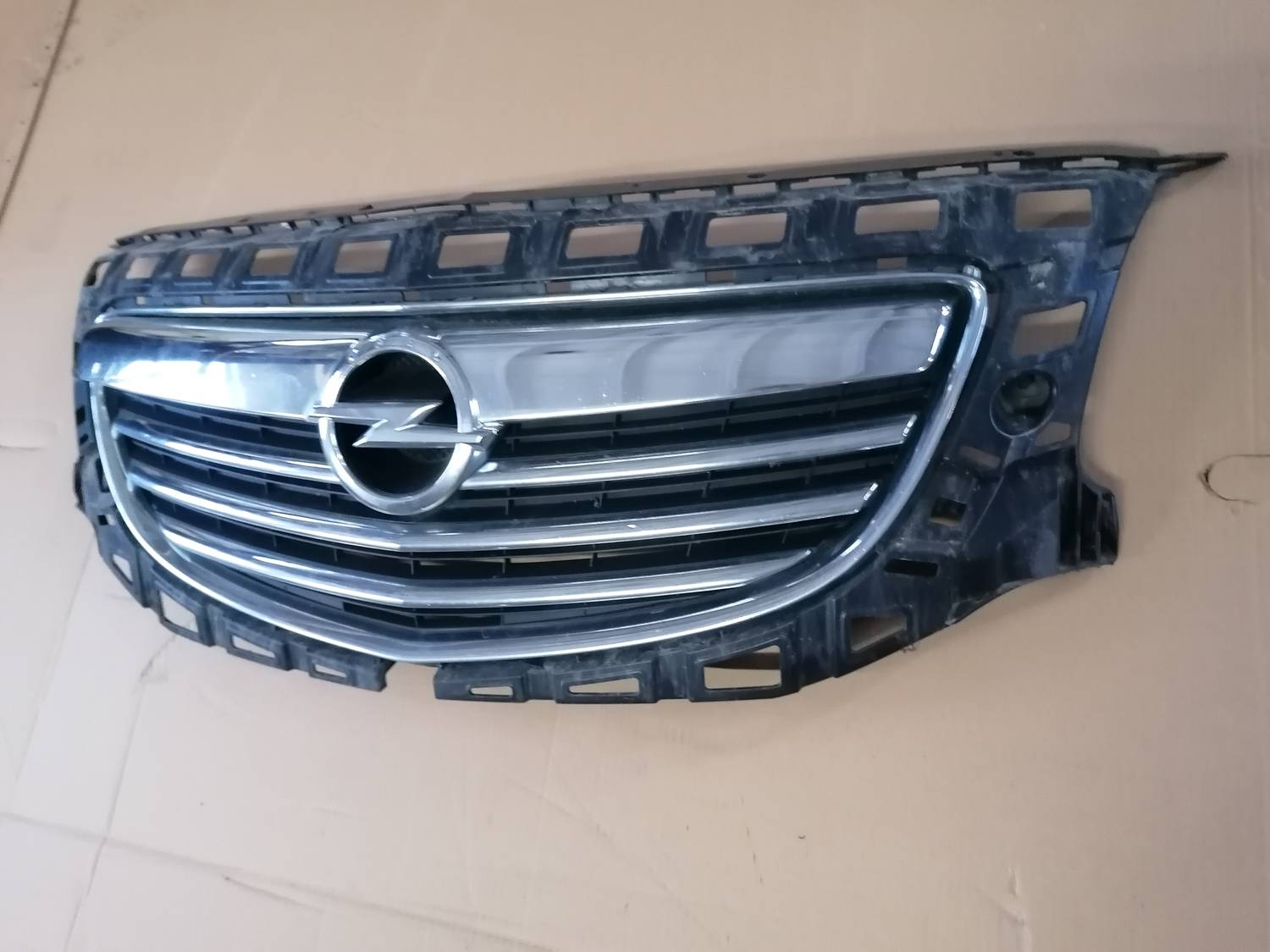 Bufera reste priekš OPEL INSIGNIA SPORTS TOURER 2013 3 Bufera reste priekš OPEL INSIGNIA SPORTS TOURER 2013