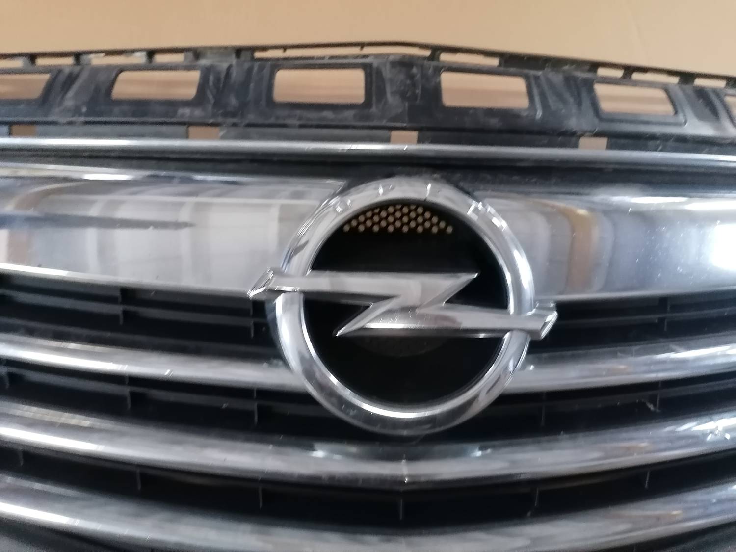 Bufera reste priekš OPEL INSIGNIA SPORTS TOURER 2013 4 Bufera reste priekš OPEL INSIGNIA SPORTS TOURER 2013