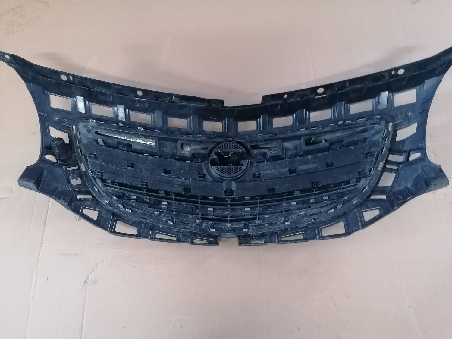 Bufera reste priekš OPEL INSIGNIA SPORTS TOURER 2013 6 Bufera reste priekš OPEL INSIGNIA SPORTS TOURER 2013