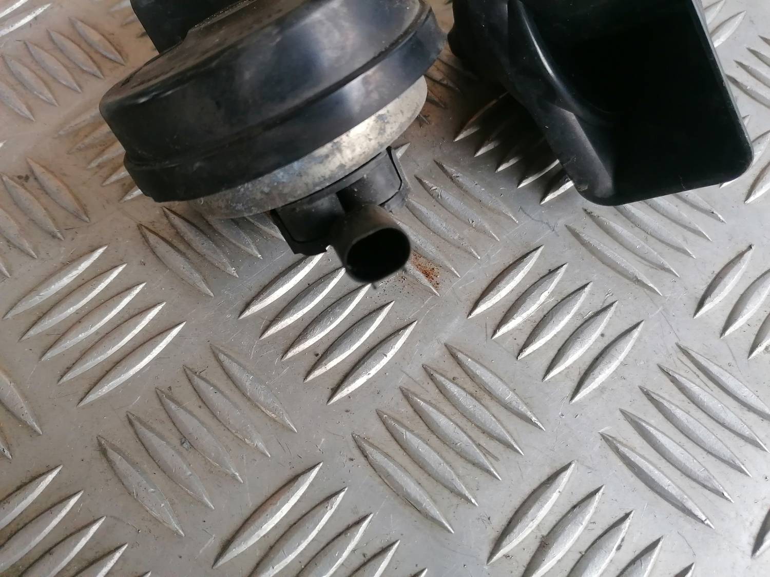 Skaņas signāls priekš BMW 318D E91 2008 TOURING 3 Skaņas signāls priekš BMW 318D E91 2008 TOURING