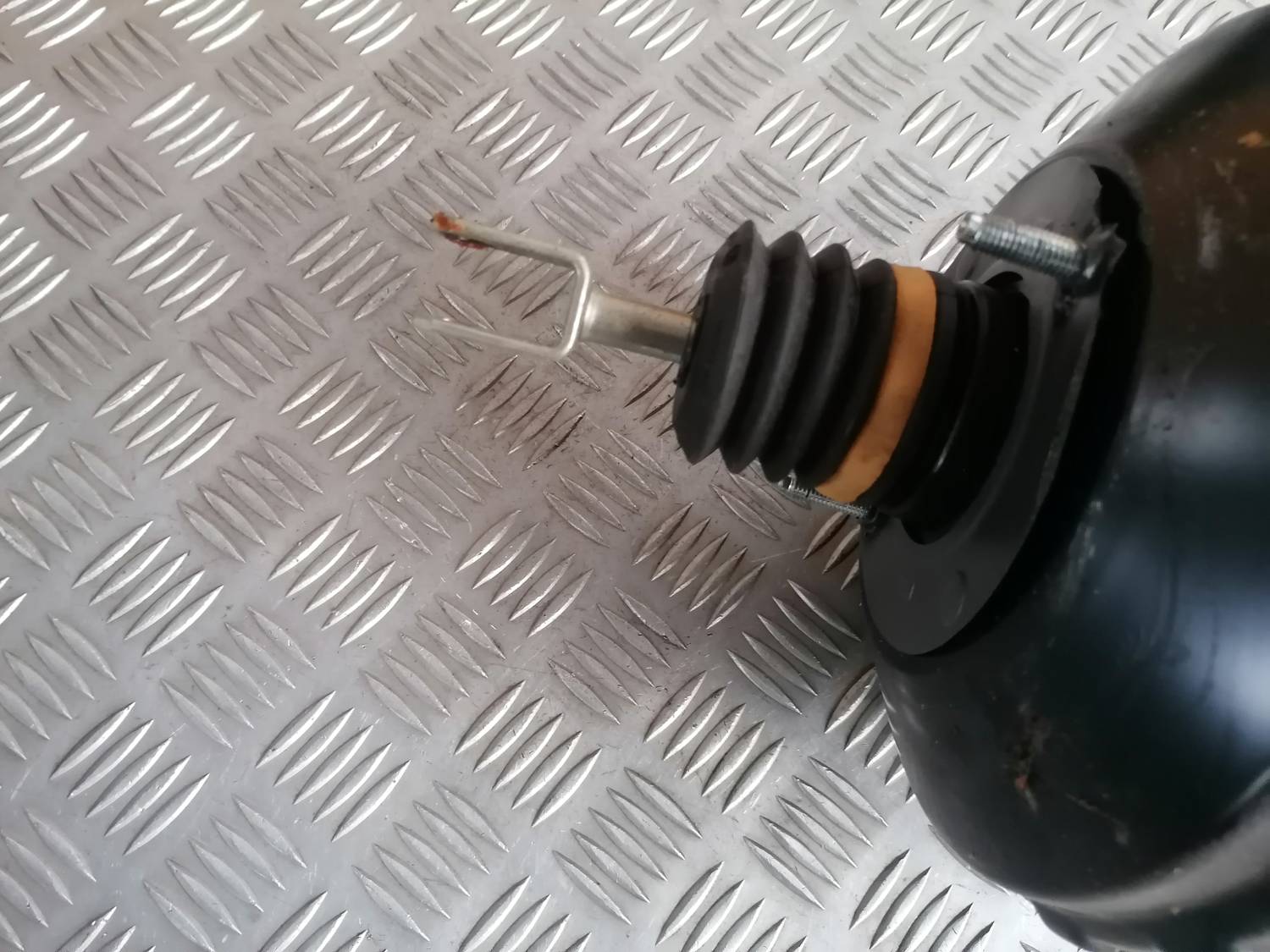 Vakuuma bremžu pastiprinātājs priekš BMW 318D E91 2008 TOURING 3 Vakuuma bremžu pastiprinātājs priekš BMW 318D E91 2008 TOURING