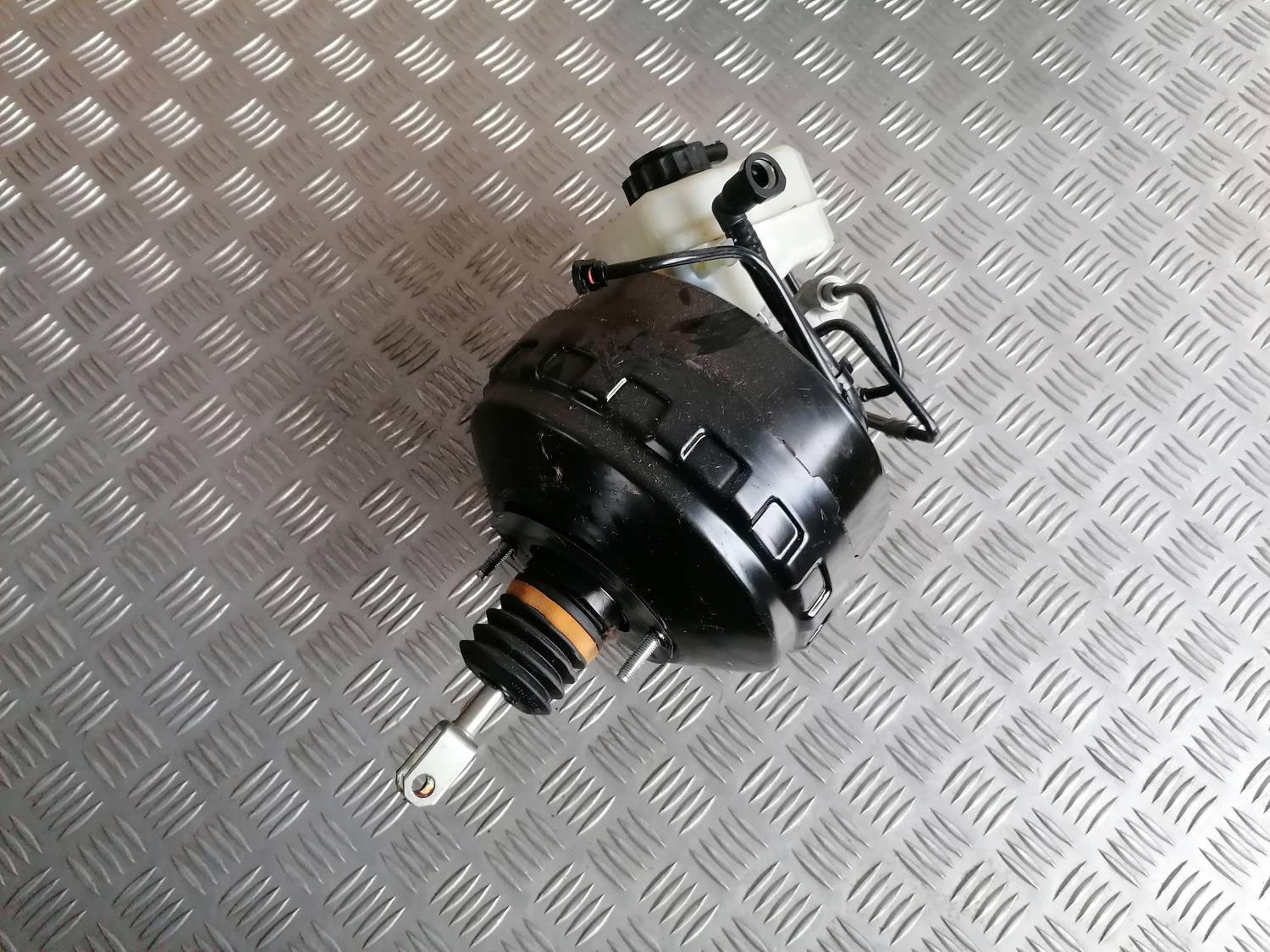 Vakuuma bremžu pastiprinātājs priekš BMW 318D E91 2008 TOURING 1 Vakuuma bremžu pastiprinātājs priekš BMW 318D E91 2008 TOURING