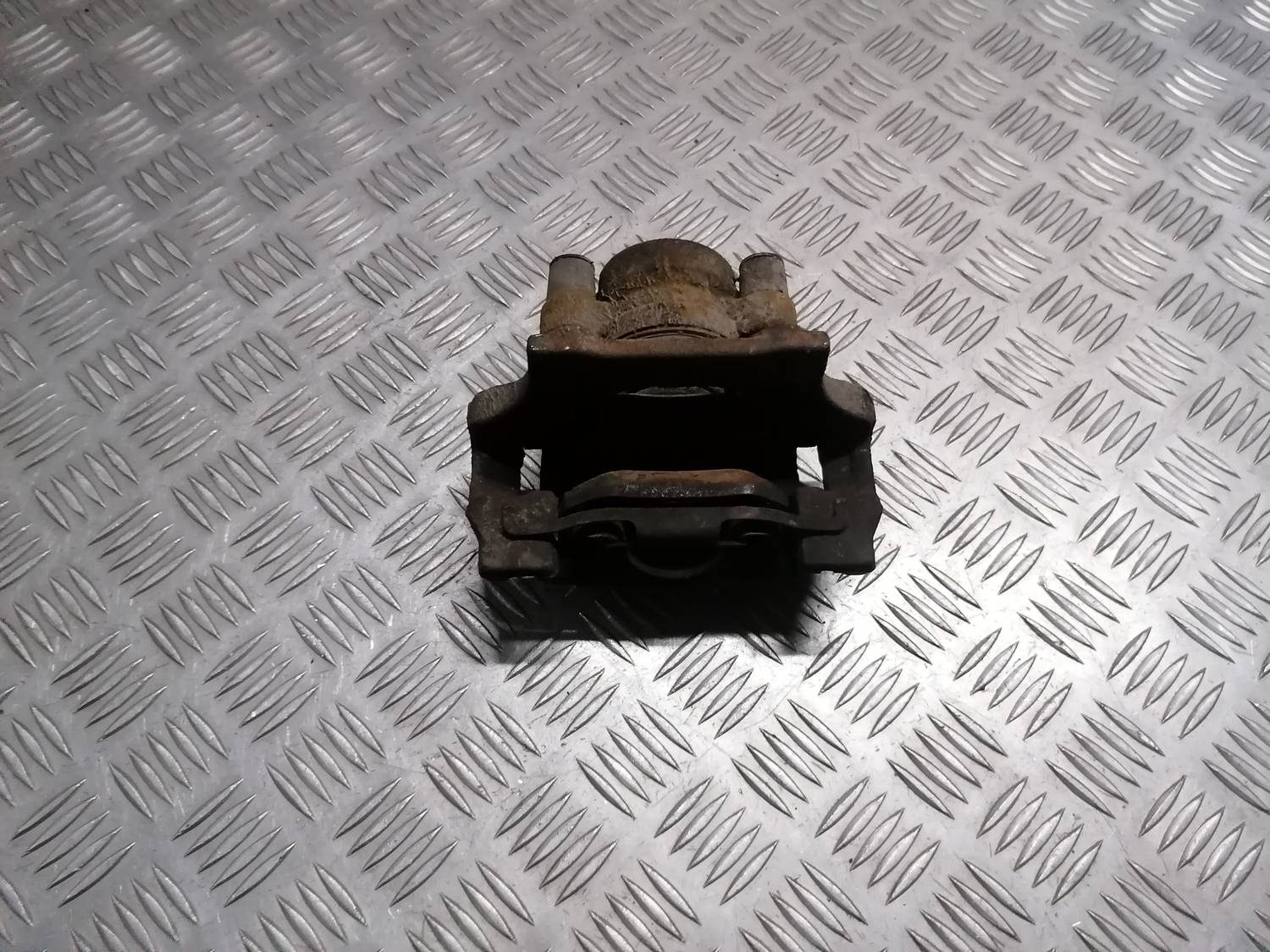 Aizmugurējais labais suports priekš BMW 318D E91 2008 TOURING 3 Aizmugurējais labais suports priekš BMW 318D E91 2008 TOURING