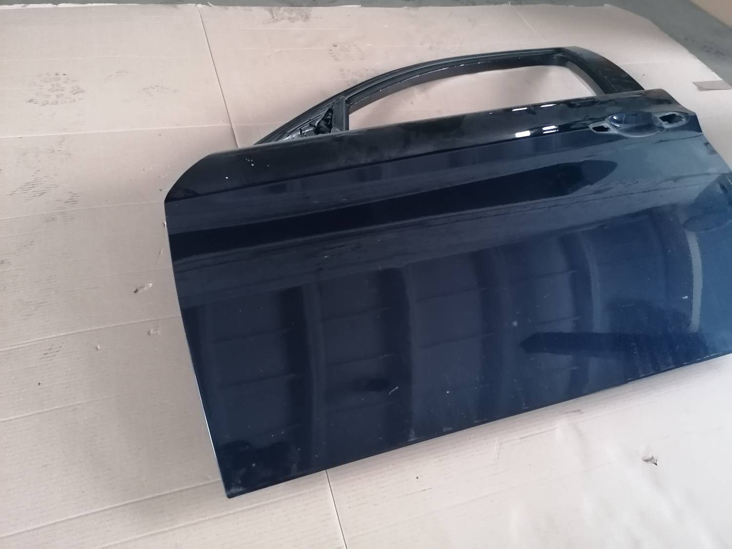 Priekšējās kreisās durvis priekš BMW 318D E91 2008 TOURING 2 Priekšējās kreisās durvis priekš BMW 318D E91 2008 TOURING