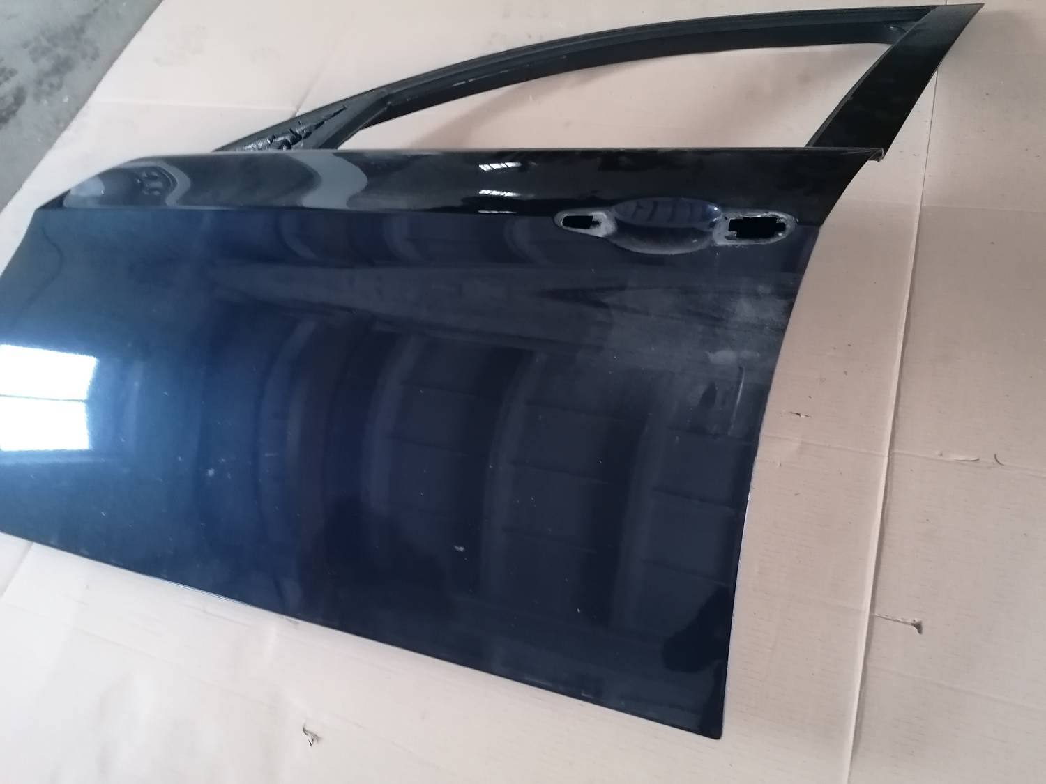 Priekšējās kreisās durvis priekš BMW 318D E91 2008 TOURING 3 Priekšējās kreisās durvis priekš BMW 318D E91 2008 TOURING