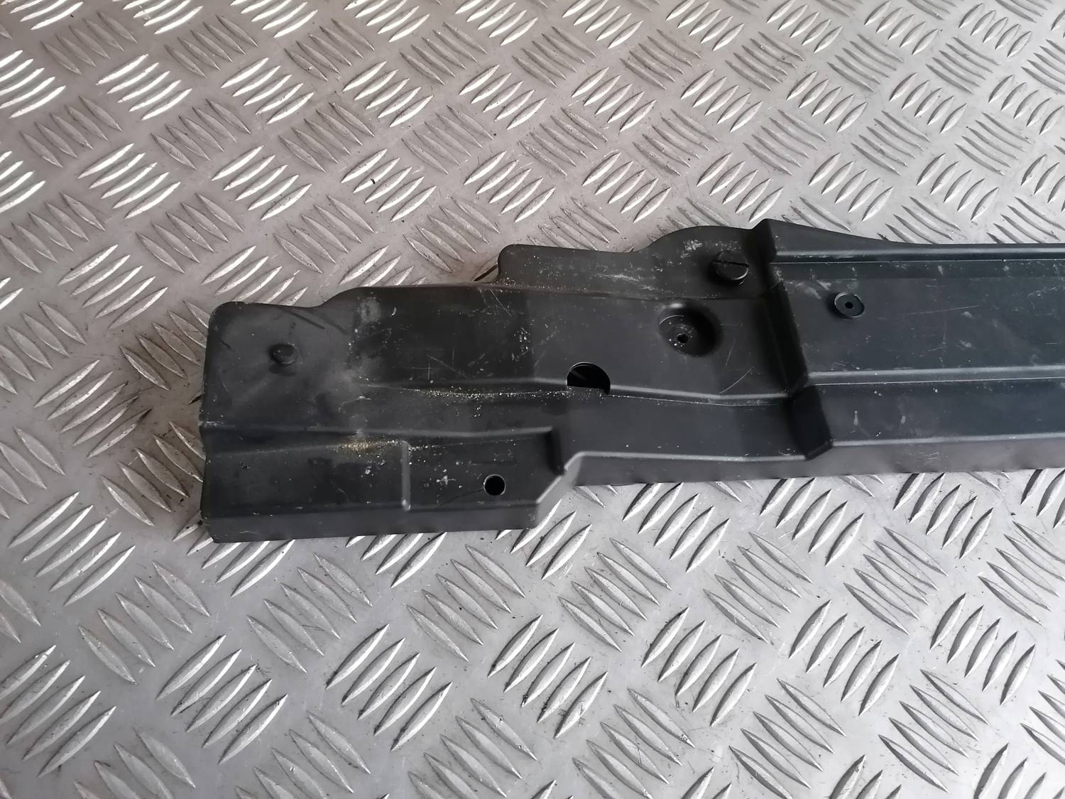 Bagāžnieka nodalījuma plastmasa priekš BMW 318D E91 2008 TOURING 3 Bagāžnieka nodalījuma plastmasa priekš BMW 318D E91 2008 TOURING